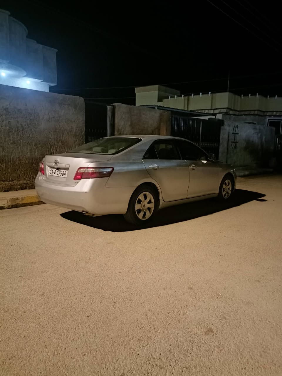 السلام عليكم كامري موديل 2008للبيع سيارة حلوة وجاهزه السعر دفتر وبيهة مجال تفاصيل اتصال عل رقم ***********
