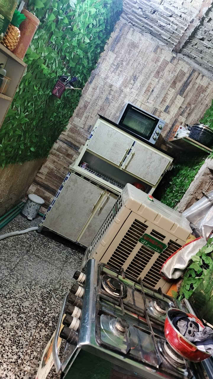 بيت لبيع أو مورس قرب نور الحلاق مساحتة ٦٠ للاستفسار على رقم ***********
