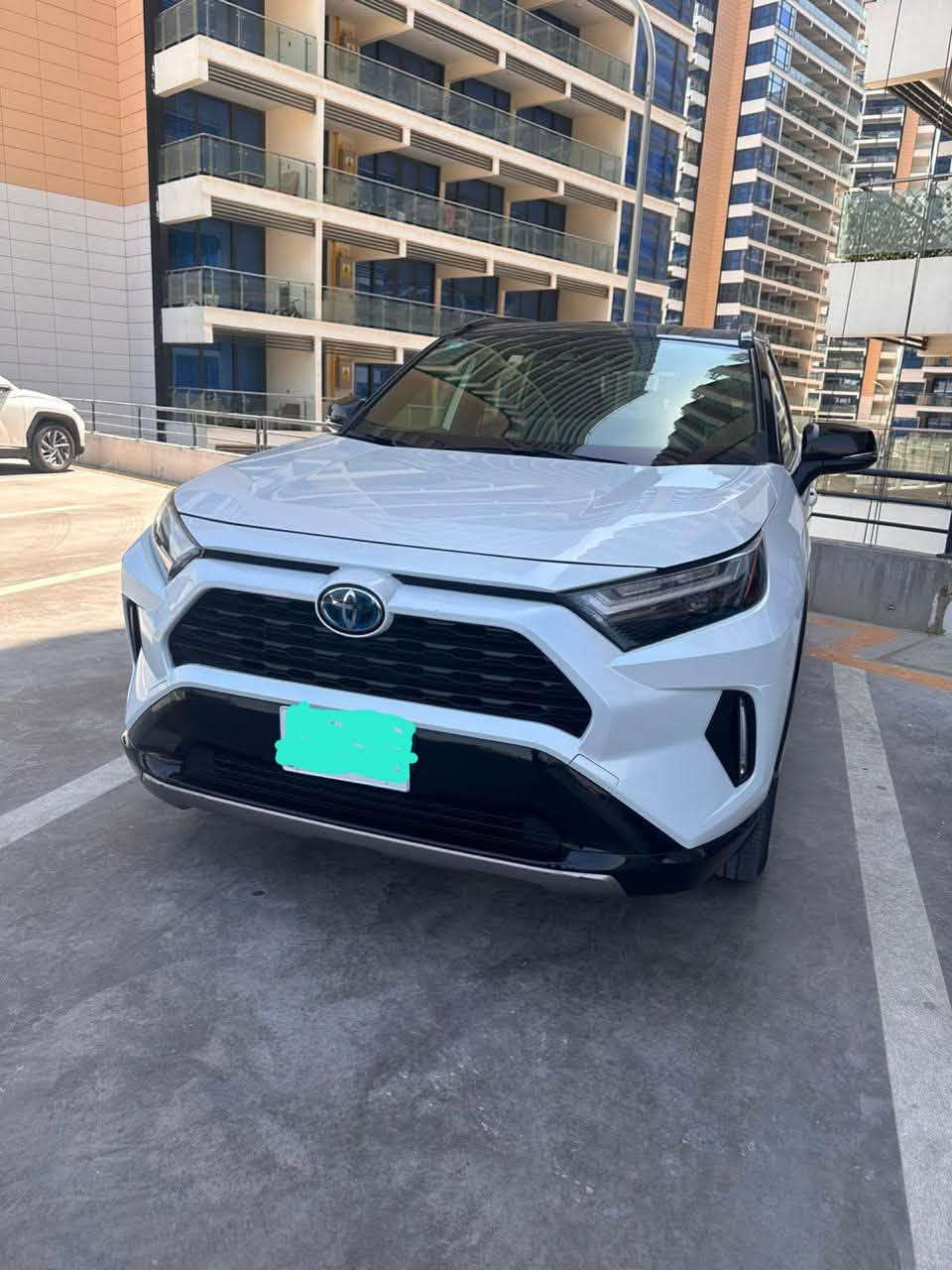 السلام عليكم اخوان
تو كلر Toyoata Rav4 hybird XSE 2023
المواصفات
1-بصمه ابواب
2-بصمه
3-فول تحكم ستيرن
4- تدفئة استيرن 
5-تدفئة كشنات
6-تبريد قطعتين
7- وضعيات قيادة
8-سايد بريك بصمة
9-ويل گب كروم
10-دخول ذكي
11-فتحه
12-باب خلفي كهرباء
رقم الشاصي jtme6rfv0pd537448
رقم بغداد الجديد هزه جديده كبل اتحول 
السياره ماشيه 28 الف ميل
السعر:230$ وبيه مجال
حادث السياره موجود بلمنشور وصار بيه صبغ جاملغ خلف السائق
صور السونار موجوده  
الموقع السياره : بغداد مجمع بوابة العراق
للاستفسار ***********
