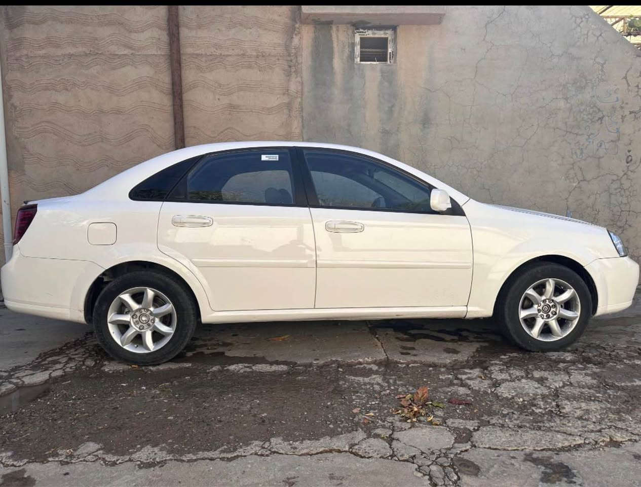 شۆفرلیت ئۆپترا ٢٠١٠ تۆماتیک
شاشە ئایپات
بەگ لایت ماسلیس
سەنەوی نوی تا ٢٠٣٠
تەحویل خەرامە تەقەو رەقە بە شەرت
سەیارەک نمونە لە جوانی
هەیکەلی وەک شوشە وایە 
تەنها یەک چاملخ سبوخە بی ناو گرتن
پەلەیەکش لە سندوق سبوخە
سۆنەرم داناوە

رەقەم***********
شوین کۆیە
.. كويسينجاك, أربيل
