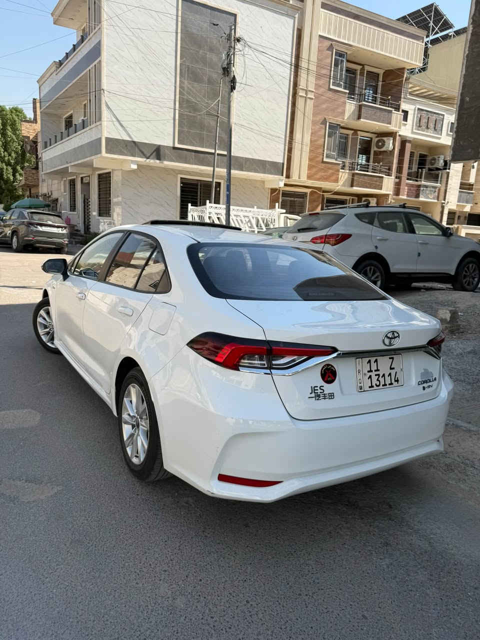 السلام عليكم
تويوتا كورلا 2025  هايبرد  شكل الخليجي مرقم بغداد الدولي الجديد  ماشيه 3 الاف كيلو فقط / بيها صبغ باب خلف السائق وتبديل باب السائق باصليه فتح زيرو وشويه بالجاملغ الامامي بدون حادث بدون دواخل 

المواصفات 

سلايد روف 

بصمه تشغيل وفتح الابواب 

داخل جلد اسود 

ويل كب 

لايت زينون / بك لايت لد 

رادار امامي 

تحديد مسار 

تبريد خلفي

السياره جديد وجاهزه ورايدها 150$ قفلها بيع فقط 

الاتصال ***********

بغداد / الوزيريه
