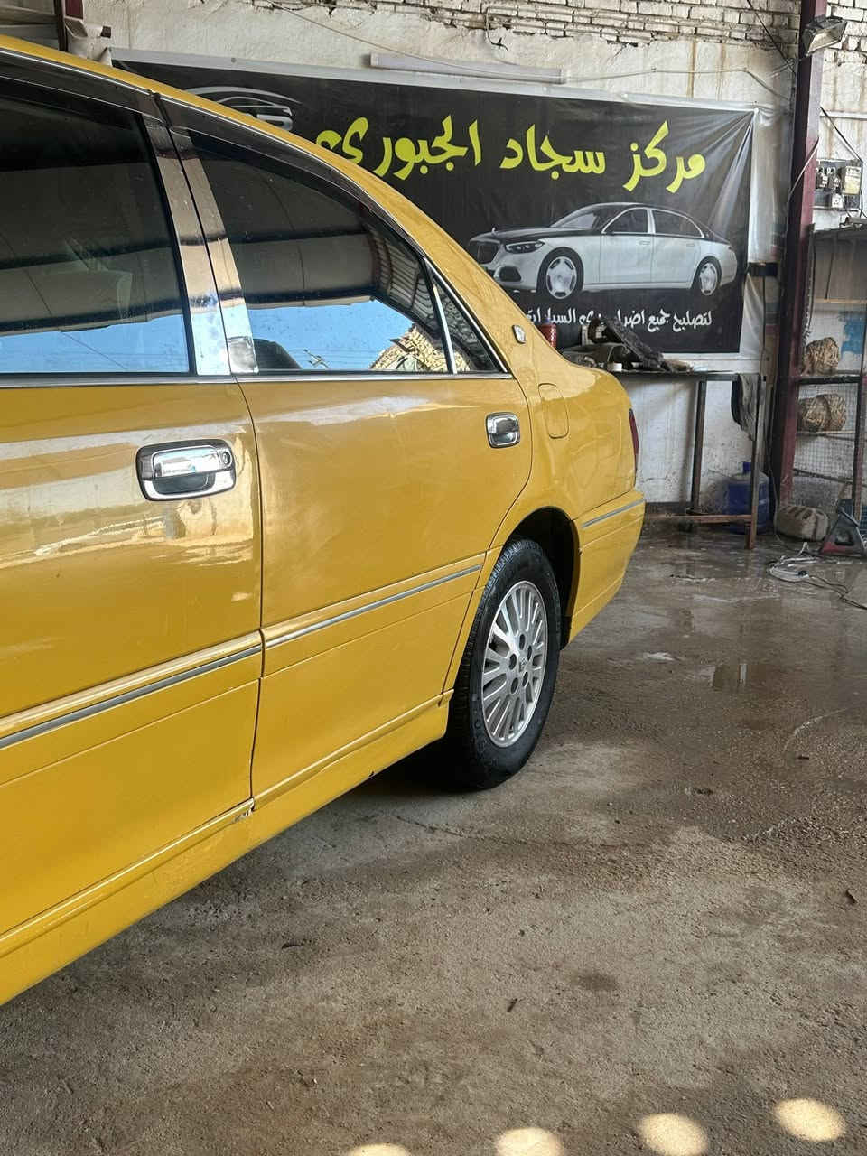 سلام عليك من رخصه الادمن
@ملكه للبيع موديل 2003 دكمتين كرستال اصل كرستال عدله بدون كص فحص وهزه وكمرك مدفوع سياره باقيه على استلام لوحات الإنكليزي عليها عليها غرامه تنزل من سعرها مكينه وكير وحداديه وتبريد ثلج تخم تاير خطها بغداد نجف السعر 72 حك الجيه مكان نجف شارع المطار تفاصيل اكثر اتصل على رقم @***********
