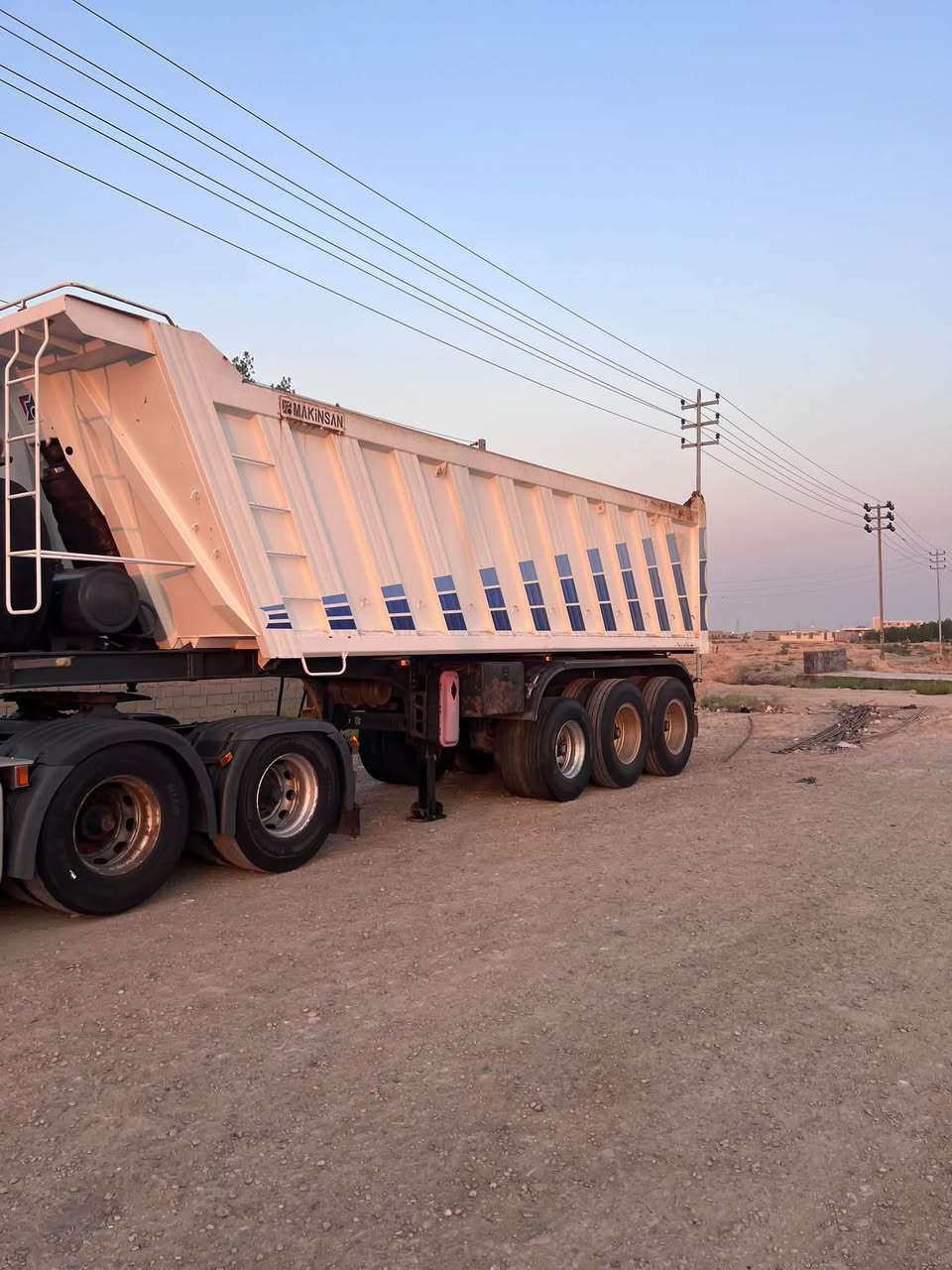 عربانه البيع ماكنيسان موديل2020متريه33مكفوله

‭***********‬
