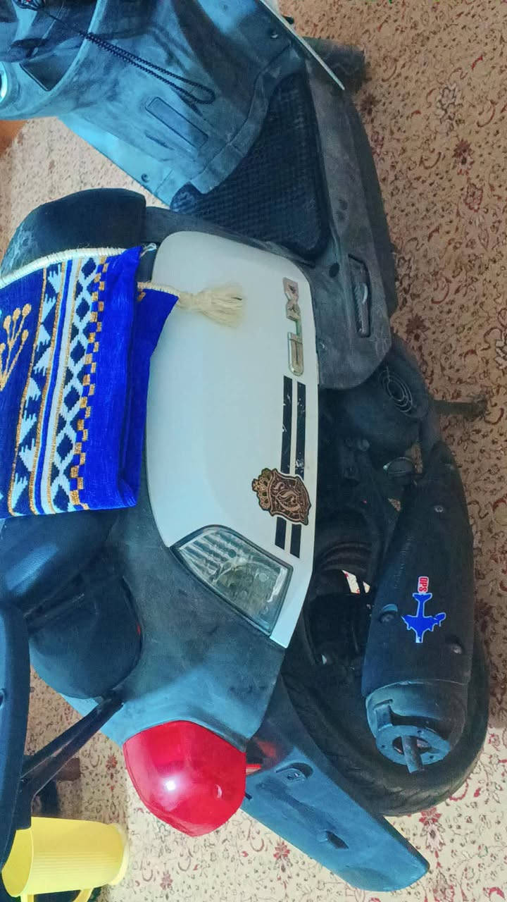 السلام عليكم دراجه لبيع بوليس نضيه حيل ما مفتوح مكينه نضيه حيل شرط تروح تفحص برغي ما مفتوح بيه مجال  شراي بيخير ويدلل مكاني كربلاء الحسينية قرب قصر مصطفى خاان رقم الهاتف ***********
