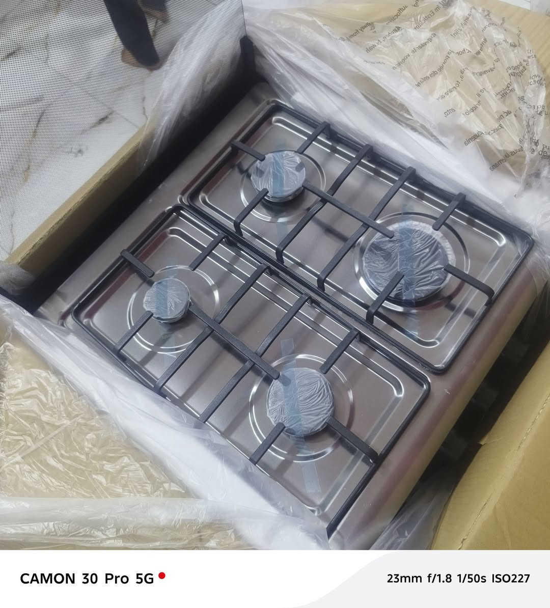 سلام عليكم طباخ 4 عيون وفرن سعر 250 الف وبي مجال بسيط جديد بل كارتون ديوانية مركز للتواصل *********** وتساب او اتصال

نص مكتوب في الصور:
- CAMON 30 Pro 5G 23mm f/1.8 1/50s ISO296
- CAMON 30 Pro 5G 23mm f/1.8 1/50s ISO227
- CAMON 30 Pro 5G 23mm f/1.8 1/100s ISO403
- CAMON 30 Pro 5G 23mm f/1.8 1/100s ISO382