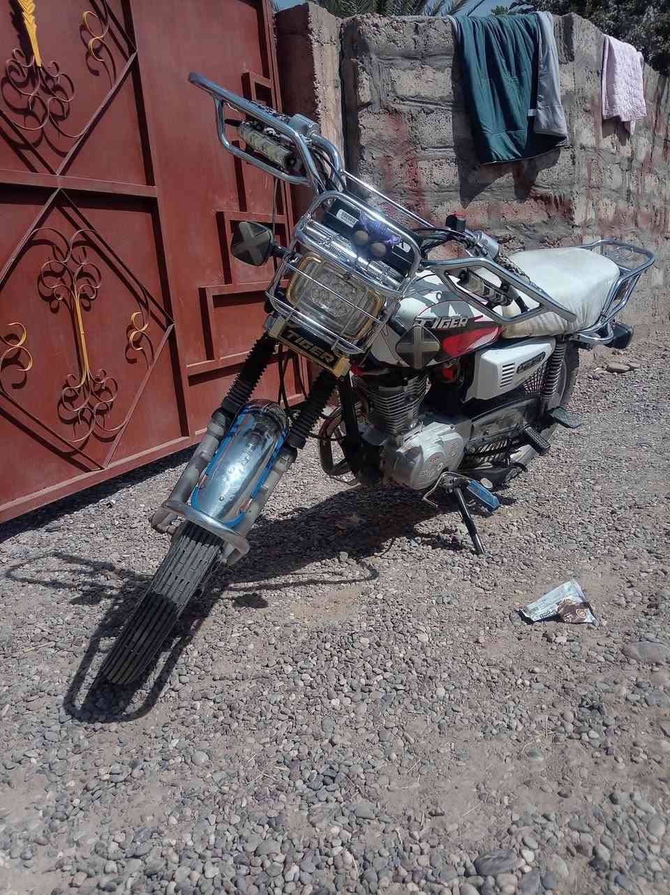 سلام عليكم
موطور تايگر  للبيع موديل   20

محرك شرط ما مفتوح 

كهربائيات شقاله كله شرط 

مدرع 

موطور وضع شركه 

السعر 500وبيه مجال 

مكان الشرقاط الخضرانيه 

اتصال ***********
