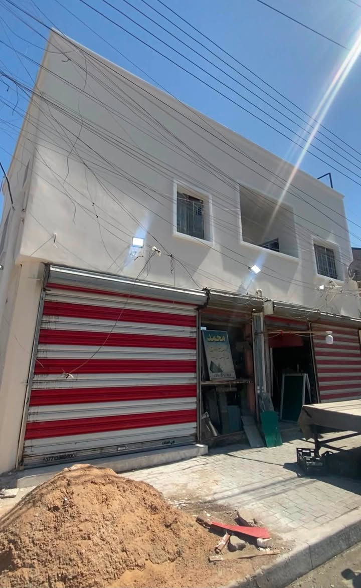 عمارة للبيع في بغداد منطقة الدورة وارد 3 ملايين قابل للزيادة
المساحة 200م ركن على اربع شوارع موقع حيوي ممتاز تحتوي على 3 محلات + 5 شقق + مشتمل بناء درجة جيدة 
سند مستقل بسم شخص واحد طابو ملك صرف على طابو البياع  
للاستفسار: ***********
