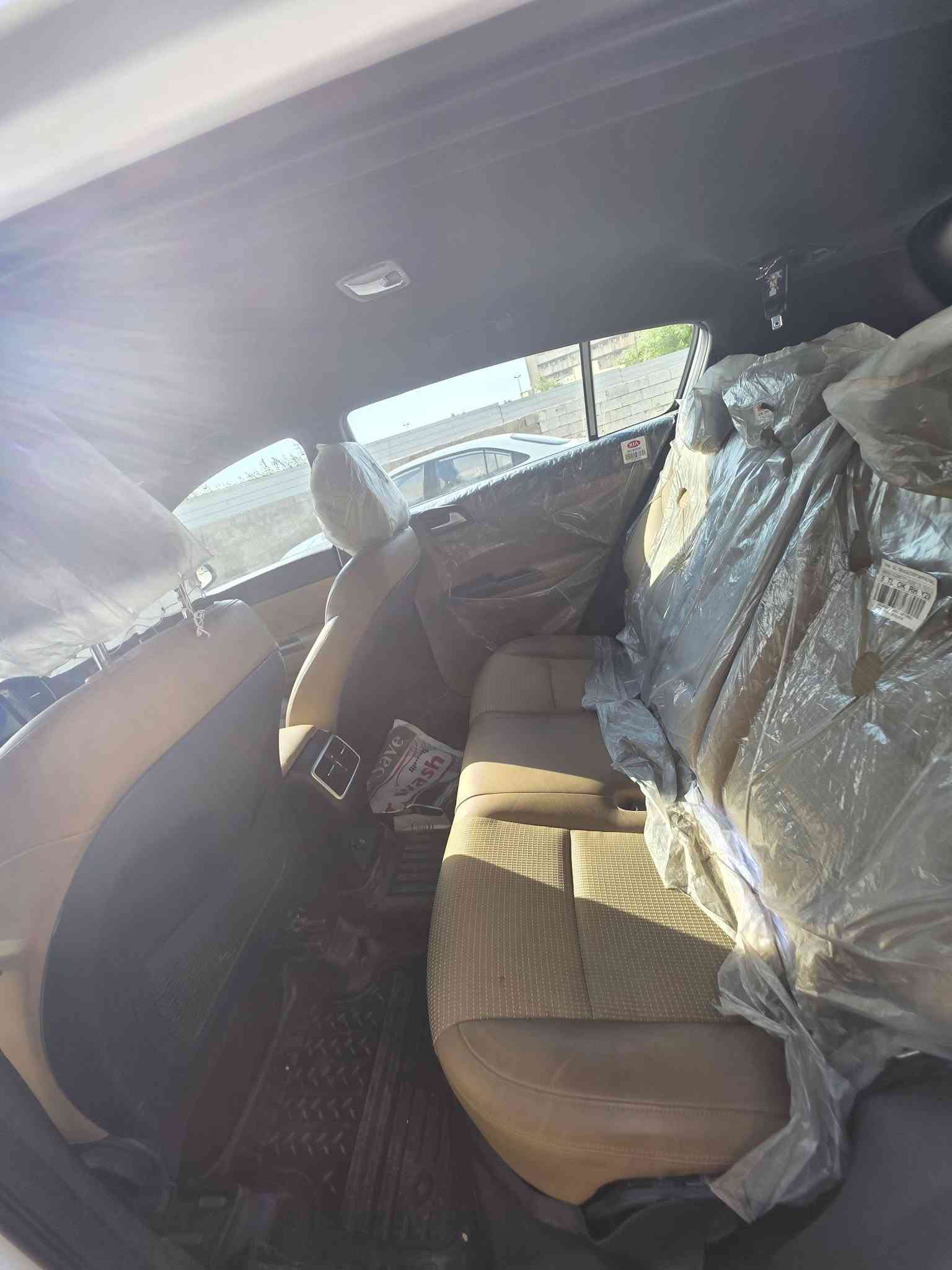 للبيع - كيا سبورتج 2020 خليجي

🚗 الموديل: سبورتج 2020
📍 خليجي المنشأ
🛣️ الماشي: 62,000 كم فقط
🎨 اللون: أبيض
🪑 الفرش: جلد بيج
⚠️ ملاحظة: يوجد صبغ (الضرر موضح بالصور)، ماعدا ذلك السيارة نظيفة جداً وبحالة ممتازة..
💰 السعر: 162 ورقه (قابل للنقاش بشي بسيط)
📍 الموقع: الكاظمية - بغداد
📞 للاستفسار والمعاينة:
***********
