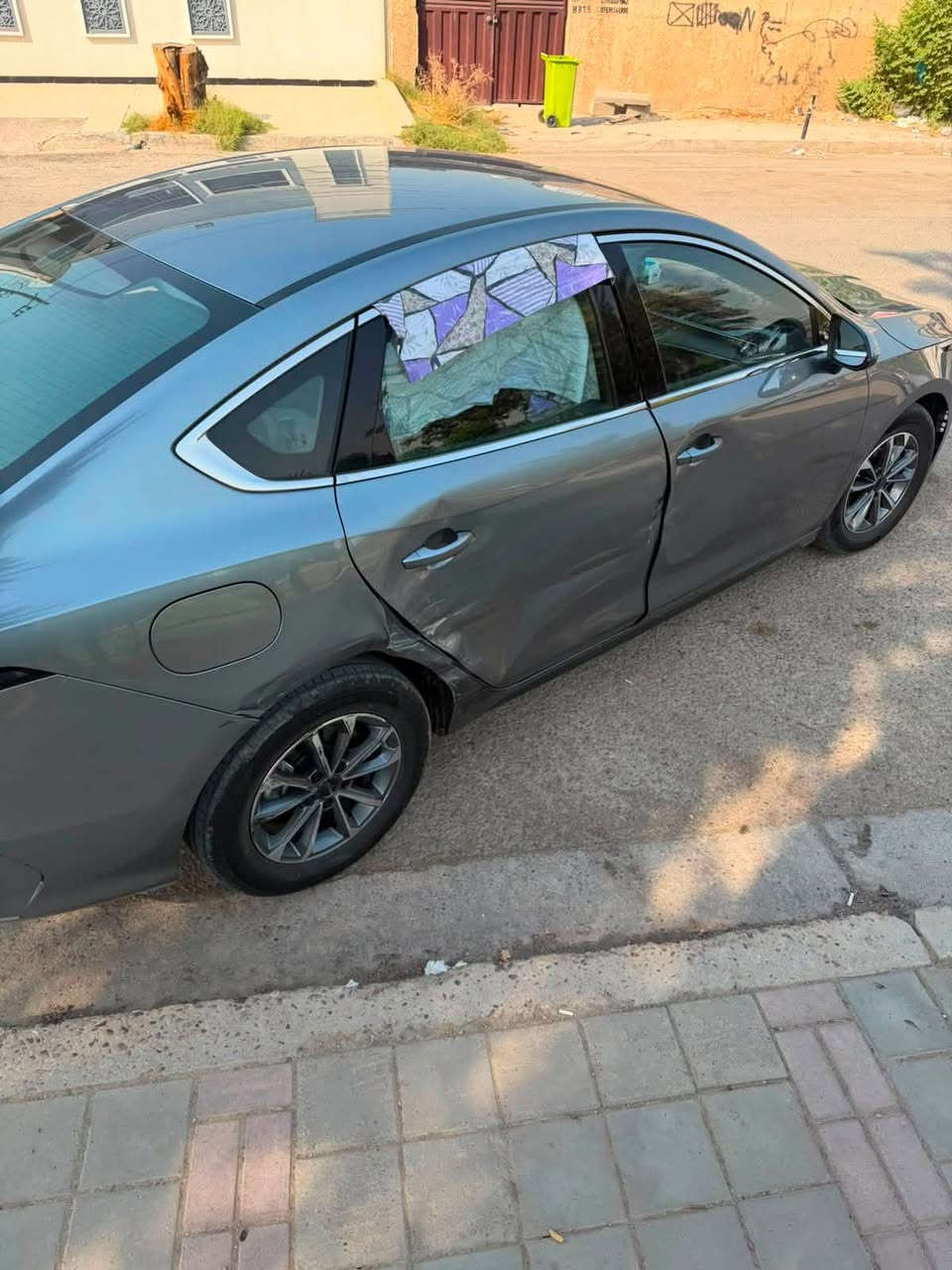 بيوايدي دسترويل موديل 25 سياره جديده ع وضع شركه حته كاعيات بعده الايلون ماشي 20 الف بس بيه حادث بصيط كولش مامثر ع كولشي يبان ينفتحن ابيع عوضعه سعر خابر 
‪***********
