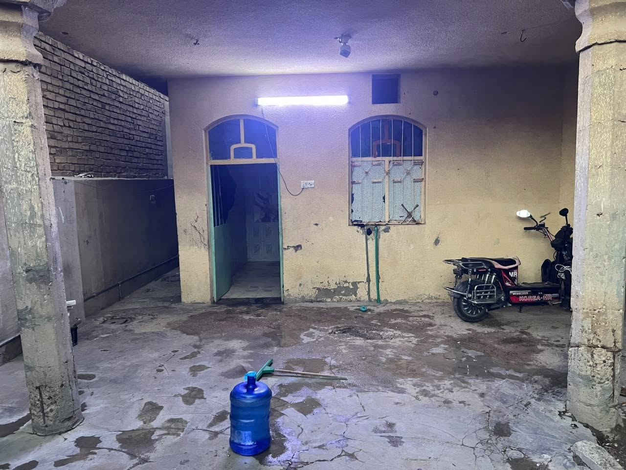 #بيت #للايجار 
في حي التاميم
المساحه ٢٣٠ متر 
بدل الايجار ٤٠٠ قفل 
مكون من غرفتين وصاله ومطبخ وستقبال 
مكتب عزت للعقار شارع 60مقابل المول الجديد 
الهاتف ***********
