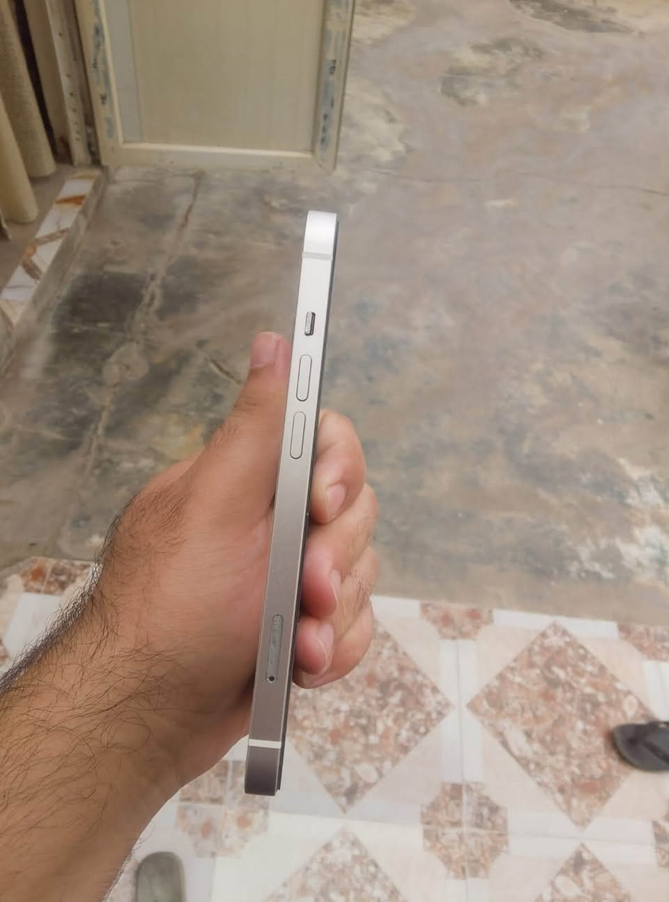 آيفون ١٣ • ٢٥٦ • واحد آذار