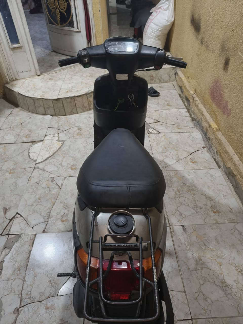 سلام عليكم دراجه بطه ياماها موديل 99 محركهه مامفتوح وناعمه سلف شغال كلوباتهه شغاله الشاير شغاله جنطه تنقفل عوزهه باتري لئن باتريهه زين بس تعبان.. سعرهه 350 وببهه مجال حك جيه مكاني كربلاء المن داخلي شارع سكلات اتصل على هذه رقم لشراي ***********

