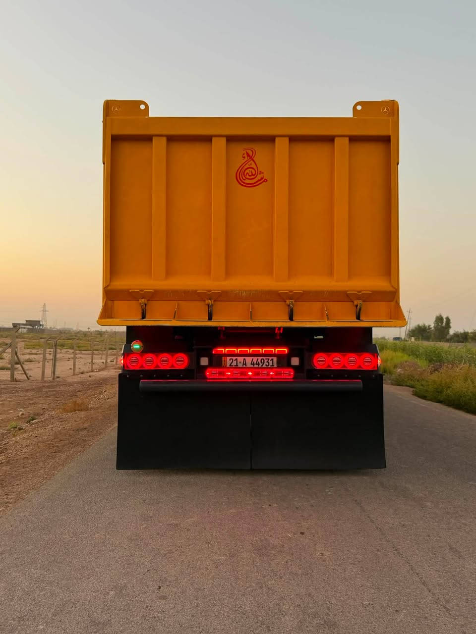 للبيع رينو موديل 2000 كفاله عامة بم ونزول
گير 151 گفخ  مربوطه 3 لوحات قاطره ومقطوره اماً تحويل مباشر 

للاستفسار  / ***********
