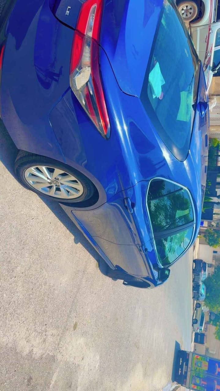 شباب كامري موديل٢٣ للبيع بسعر مناسب السياره
 حادثها من امريكا فقط جنطه وبالعراق صار بيها حادث امامي بدون ايرباكات سياره على أيدي كير محرك تبريد كهربائيات كله بشر سياره حلوه وكاعده مال جناي  الي يحب يشتري يخابرني
*********** Singapore
