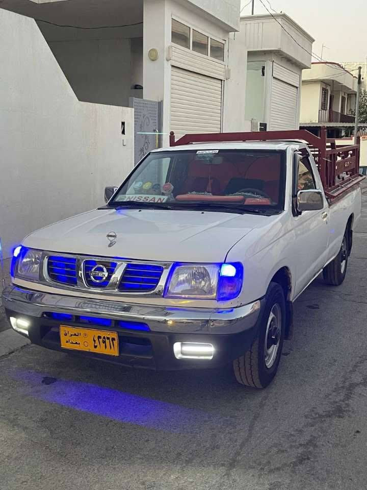 نيسان تاك • ٢٠٠٢ • باور ستيرينگ