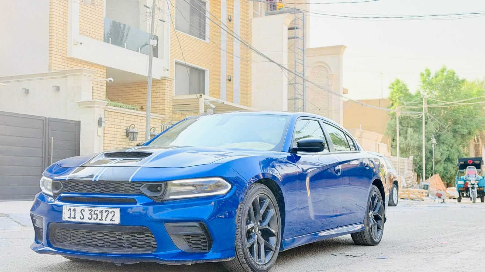السلام عليكم
چارجر. 2022   اصل.     تو ويل اصل 
السعر.      177
***********
رقم بغداد بسمي هزه ورقم كله جديد 
  السياره جديده    ماشيه ٢٨ الف. فقط 
بيها صبغ جاملغين وبنيد .  
موصفات.    SXT 
1-بصمه
٢- كشن حضن
٣-مانع انزلاق 
٤-بنيد رادارات  بعد بيها مواصفات. 

مكان السياره بغداد

