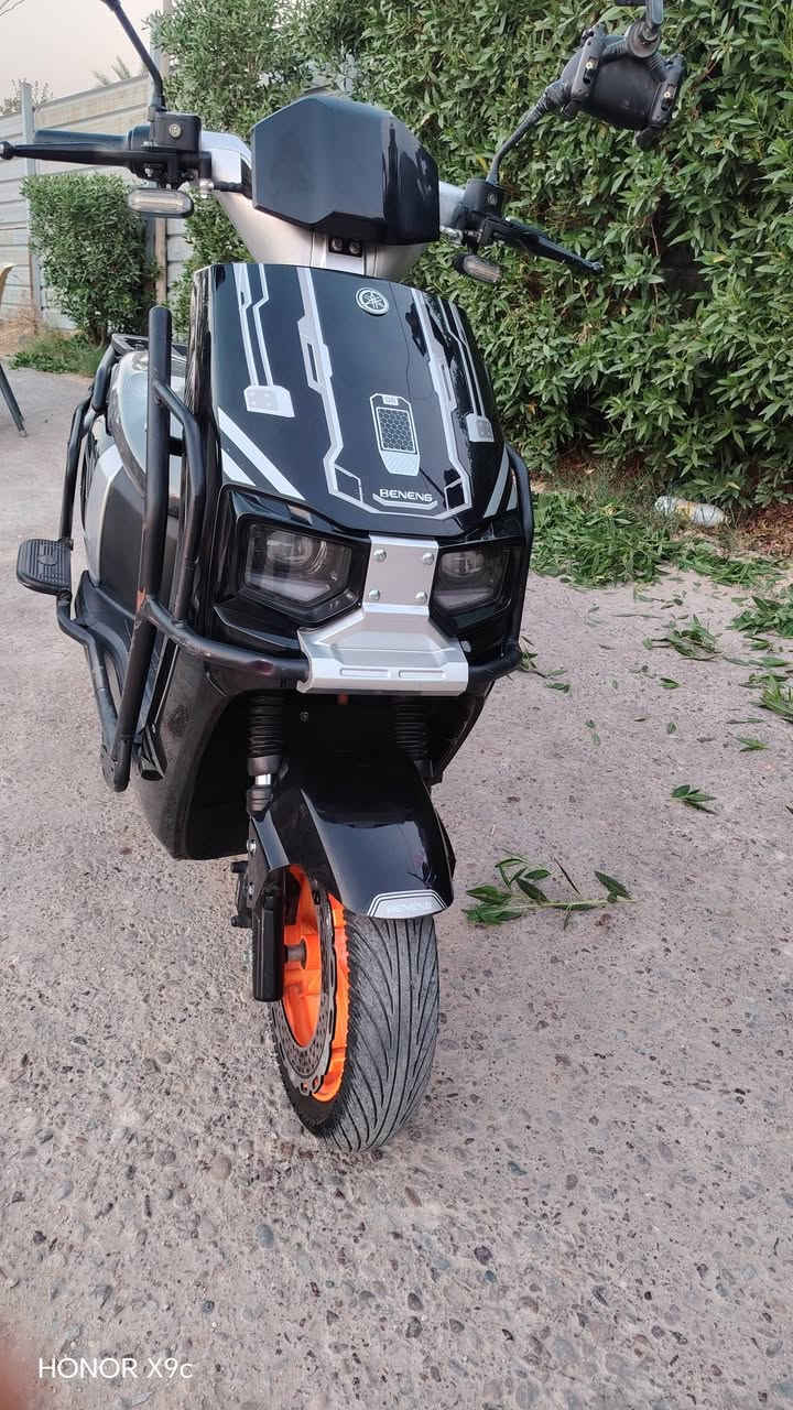 سلام عليكم للبيع دراجة شحن GT ام عيون.  ملف 3500 بطاريلت مصطرة. دراجة نضام R.  خلف تشح نفسهة من تهد السكليتر ونضام p   جديدة ماشية 1000  والله خير من الله اروح بيهة  مسافة 10 كيلوات تصرف طابوكة وحدة. وسعرهة 750وبيهة مجال.  ولعنون بغداد  غرب المركز المصطفى  ناحية الرشيد. موديل 25. مدرعة   اتصل ***********.   لا يوجد وتساب.   بس مازنجر. وتصال.
