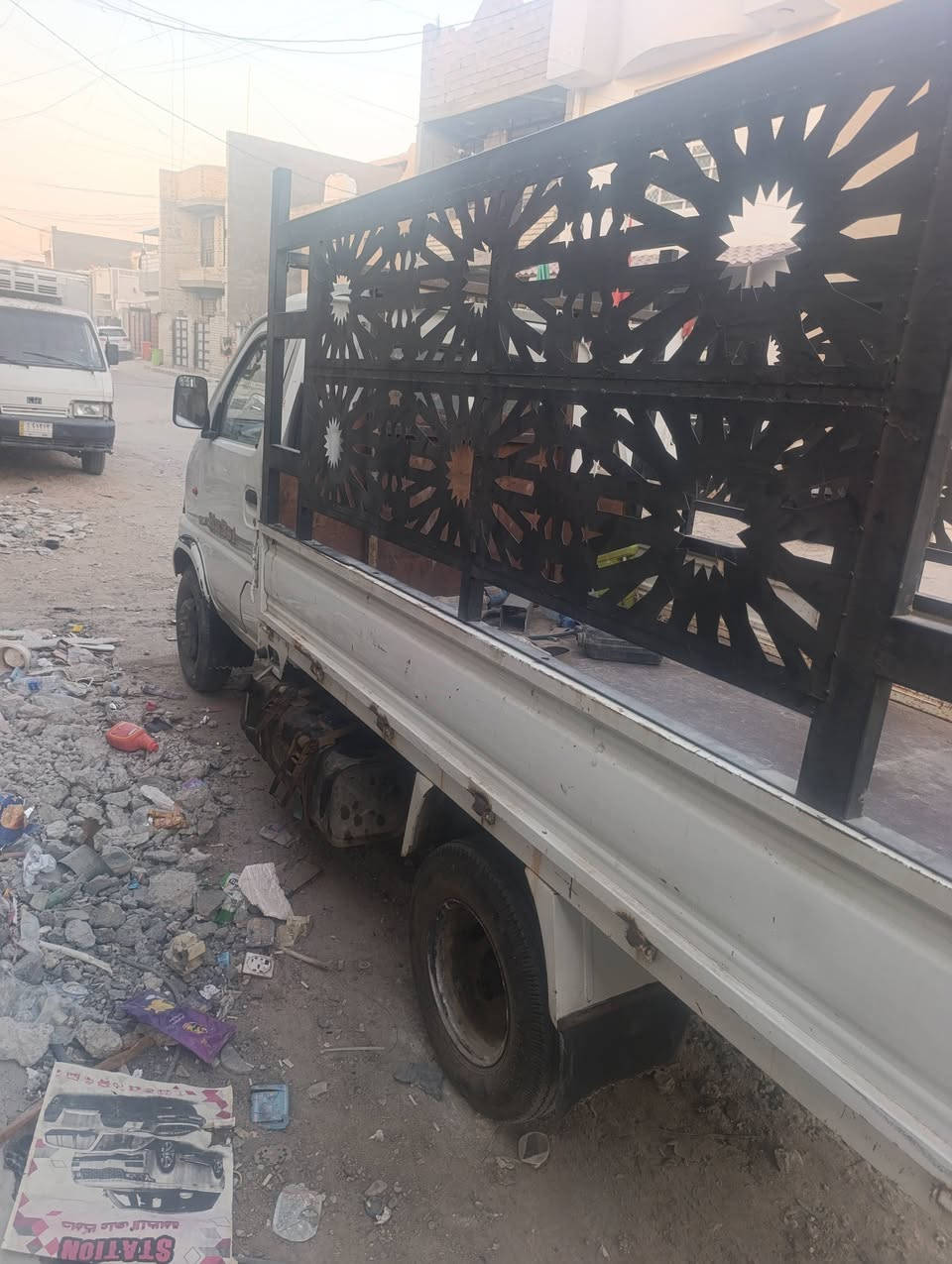 السلام عليكم 
جنبي فحل طنين سياره بلاد جاهزة من كلشي وبسمي سعر 32ورقة
عنوان بغداد شهداء البياع 
***********
