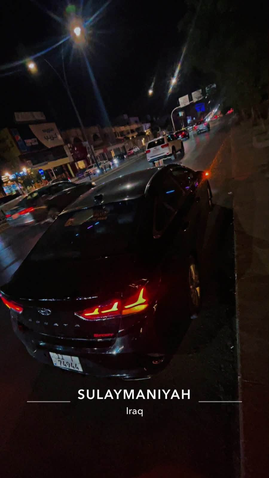 سلام عليكم سوناتا سبورت فول موصفات تحكمات جهتين شاشه جبيرة عدادات سبورت ستيرن حرف D وارد امريكي بيها جاملغات خلفيه ثنين وقبغ جنطه بدون دواخل وبدون ايرباك السياره نظيفه وكامله و مابيها اي نقص مكانها الدورة شارع ابو طياره للاستفسار  ***********

نص مكتوب في الصور:
- SULAYMANIYAH Iraq
- Ali Koge Baghdad