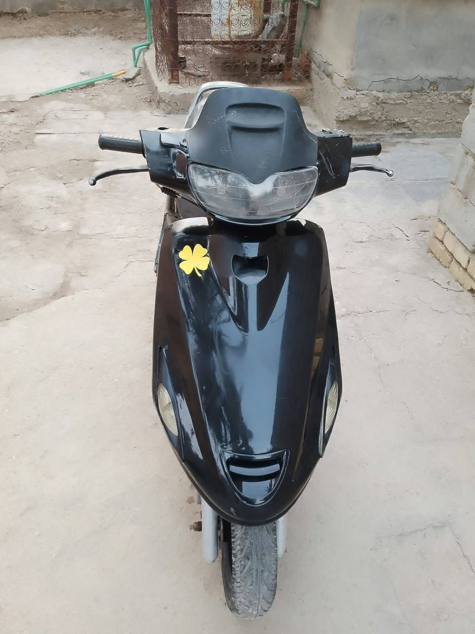 فراشه فحل نظيفه كله شغاله بس مبدل بيه بستم السعر ٣٢٥ 📞 ***********
