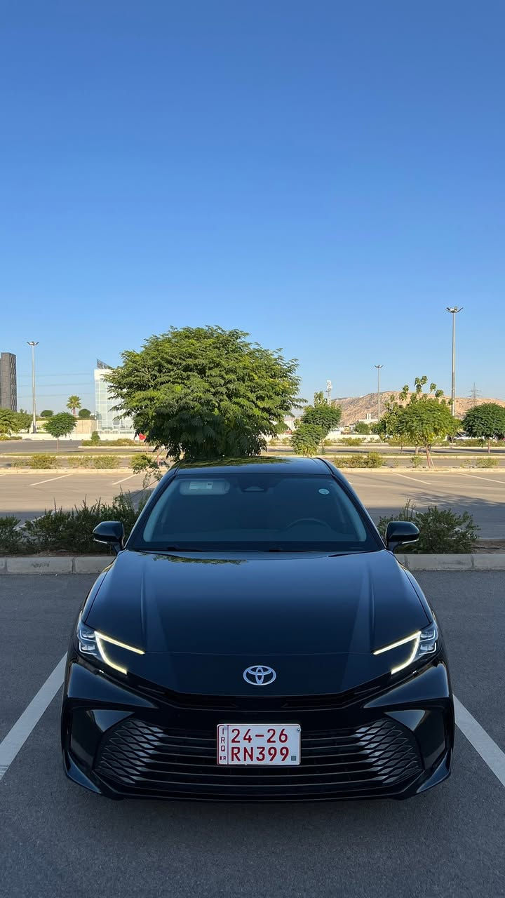 كامري هايبرد • XLE • ٢٠٢٥