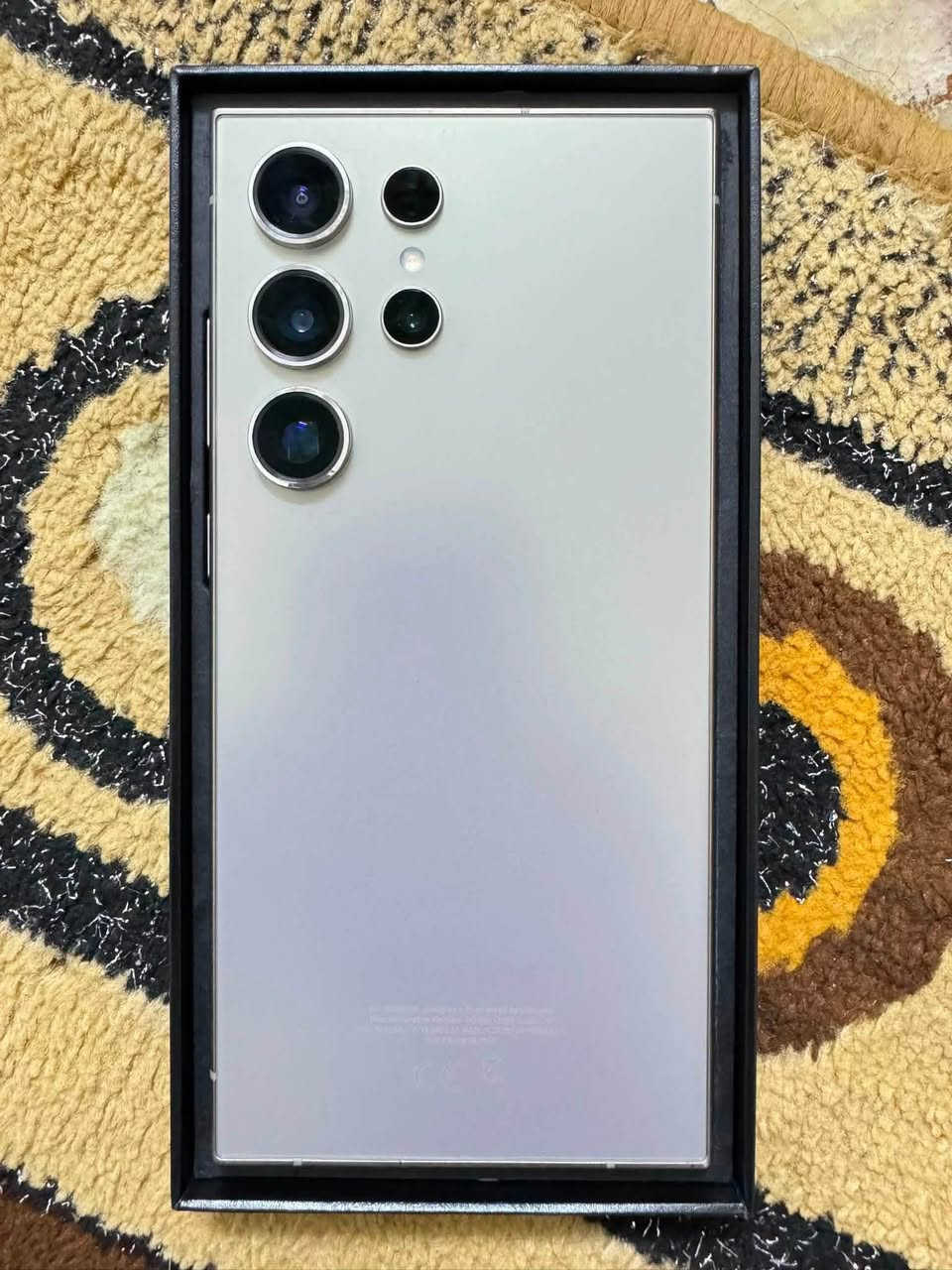 السلام عليكم 

جهاز s24 الترا ذاكره 256GB عشوائية 12GB 
جهاز لون تيتانيوم 
بطارية 5000 مللي أمبير 
الجهاز مستخدم جداً قليل نضافة 100%

سعر 900💵

التواصل ***********
