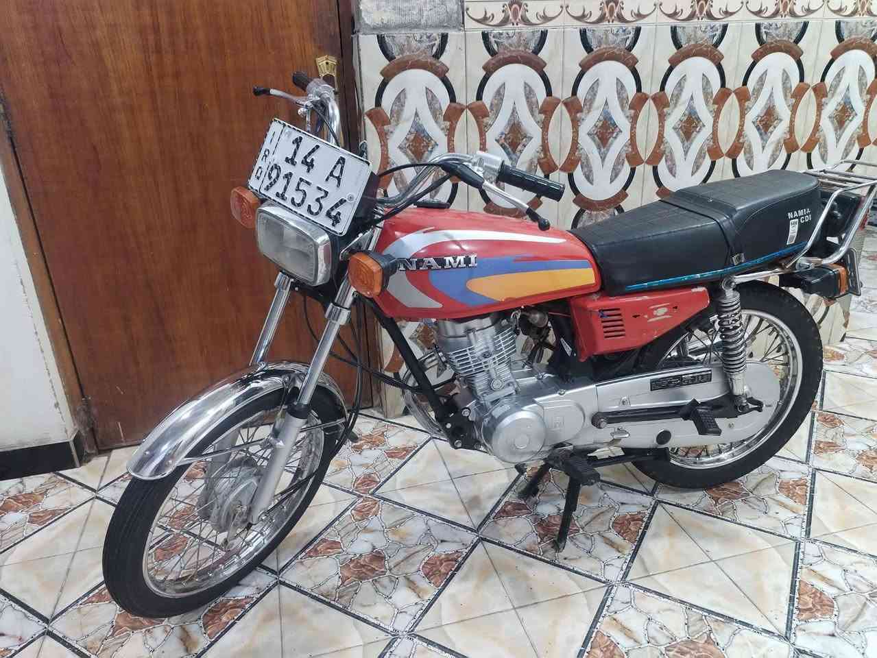 دراجة نامه شلامجه الأصلي للبيع رقم وسنويه بصره تحويل ثاني موديل 20 غراضه والمكينة كله 23 الدراجه نضيفه كلش كهربائيات شغاله السعر مليون و 700 وبيه مجال عنواني بالزبير الشراي يتصل ***********
