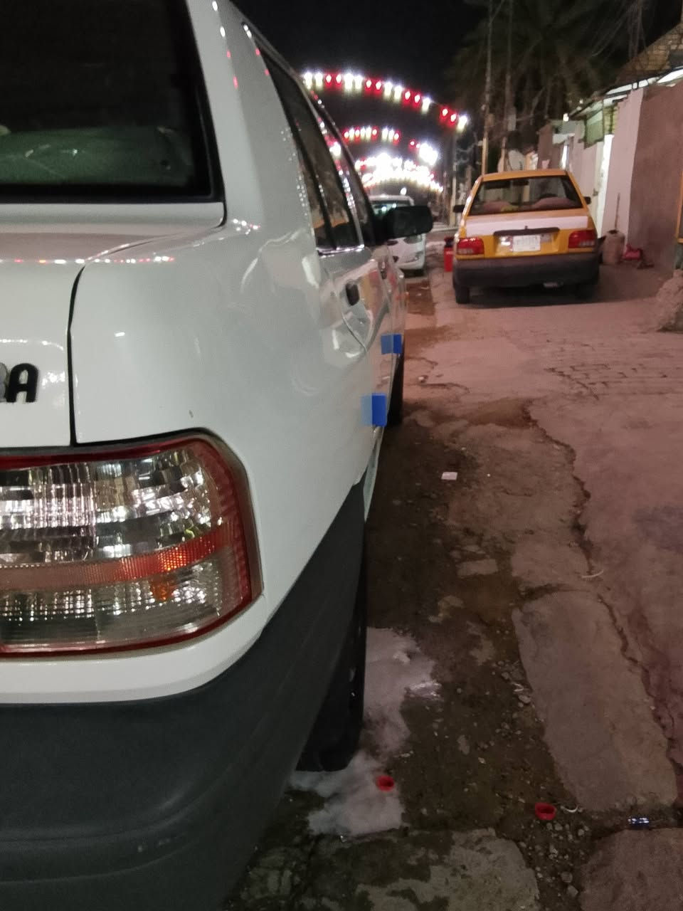 اسلام عليكم سايبه موديل 21
مقفوله كفاله عامه 
رقم بغداد باسمي
 السعر 55$وبيها مجال
مكان بغداد كماليه
 رقم الهاتف***********
