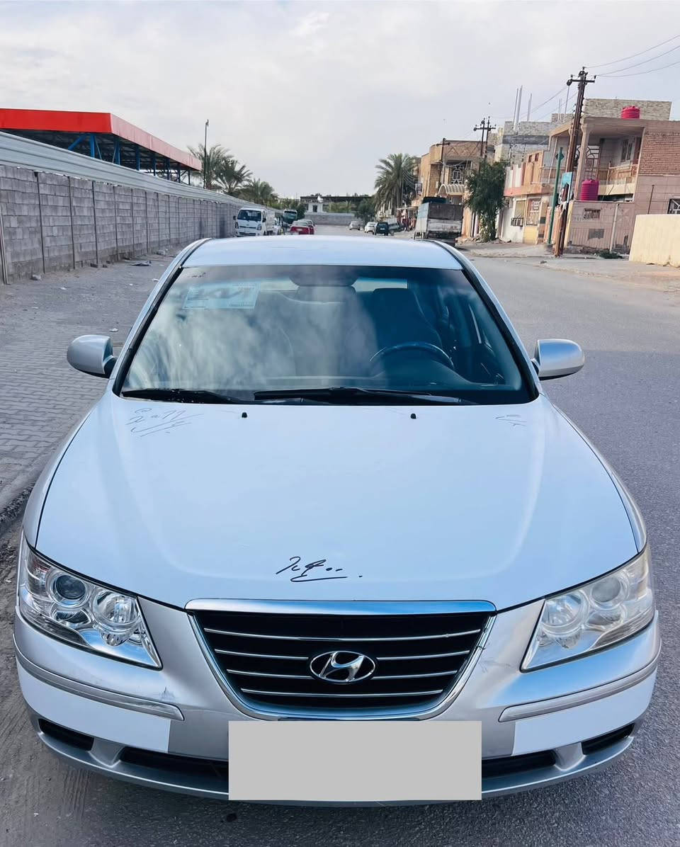 السلام عليكم سوناته للبيع ١٠ ادوات كصه جنطه سياره جديده وحلوه ماعايزه شي اصل غاز خط واحد مكينه وكير وحداديه وتبريد شرط مكاني نجف السعر ٣٨ الشراي يتصل ***********
