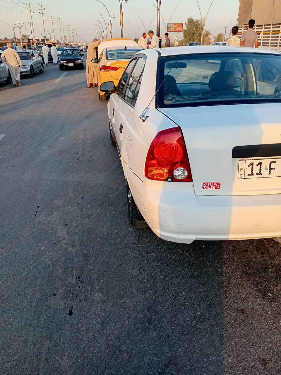 على بركة الله للبيع  هونداي اكسنت ٢٠٠٤ رقم بغداد كير عادي بأسمي سنويه ل ٣١ سياره نظيفه غرفتها حلوه كير محرك كفاله تبريد سعرها ٥٣ وبيه مجال مكانها بعقوبه اتصال فقط ما اجاوب على التعليق  ***********
