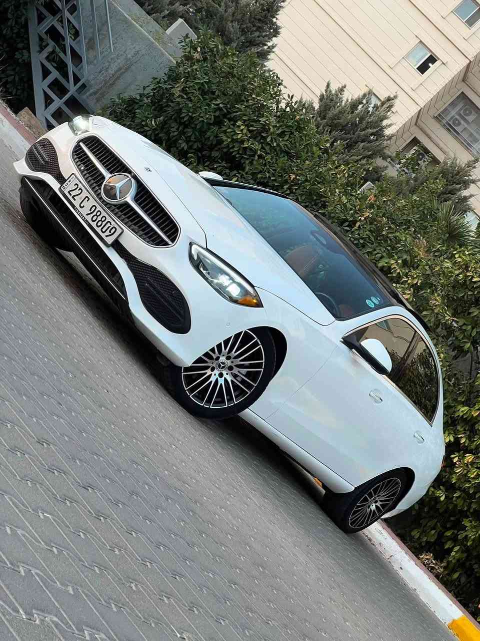 بسم الله

مرسيدس سي كلاس مواصفات اس 🔥 

                     ⚔️MERCEDES C300 -2023 ⚔️

مرسيدس بنز مواصفات خاصه  تفاصيل ومواصفات وسعر كل موجود بل المنشور وانشاء الله تكون من نصيب الي يريدها ويقدر هيج تحفه فنيه . 

نوع المركبه /:- مرسيدس سي كلاس 
الفئه / C300 
الموديل / 2023 
المسافه المقطوعه /  14 الف فقط 
تواجد السياره / السليمانيه 
اللون / ابيض سقف اسود 

المواصفات /:- 

السياره والله العظيم كانه دسوق زيرو من النظافه والنعومه والمواصفات 

السياره مجهزه برادرات واجهزه قياده متطوره 
كشنات مساج وهاي جدا نادر تجي بل سي كلاس 
داتا شو عل الجامه الاماميه الحجم الكبير  HEad up display 
رادار امامي الكبير مانع النصادم 
رادار جانبي BLIND SPOT 
رادار خلفي مانع التصادم عند الرجوع 
كامرات محيطيه  عدد خمسه 
حساسات محيطيه في الامام والخلف 
رادار التوقف AUTO PARK يبحث الك عل مكان ركن السياره وهو يطبك السياره بدون مسوق 
دشبول الكتروني ثيمات متعدده حسب الاختيار 
نظام الاستشعار عند فتح الابواب 
انظمه القياده ايكو سبورت وسبورت بلص واندڤجول 
بانوراما سقف اسود عل طول السياره 
نظام الدخول الذكي رجوع الكشن والستيرن للخلف عند اطفاء السياره 
داخل مميز  جلد لو زعفراني 
نظام صوتي مميز وعجيب BUR-MASTER -3D 
كشنات الامامي خزن 3 درجات 
ستيرن كهربائي متحرك كل الاتجاهات 
صندوق كهربائي دكمه كهرباء وقفل 
شاشه اماميه كبير شاشه اس كلاس 
نظام الاطفاء الذاتي في الازدحامات ECO 
سايد بريك كهرباء اوتو 
كير رياضي عل الستيرن 
الستيرن هيتر و  تحكمات كله لمس 
اناره محيطيه مميزه 64 لون مميز 
شاشه الوسطيه تحتوي عل جميع اوبشنات السياره الي اذا اذكره يومين متخلص 
كتلوكات الشركة كاعيات الشركة 
هزه جديده فحص جديد 

ملاحظه/:- السياره فقط بنيد صبغ بدون ايرباك بدون دواخل بدون شاصي صديقي لتقارنه بغير مرسيدس هاي مواصفات وماشي قليل ويدون ايرباك -

السعر /:- 336  ورقه  واني بل خدمه وافتر معارض العراق كله متلكه هيج نظافه وسعر 

التواصل عل رقمي فقط /:- ***********
