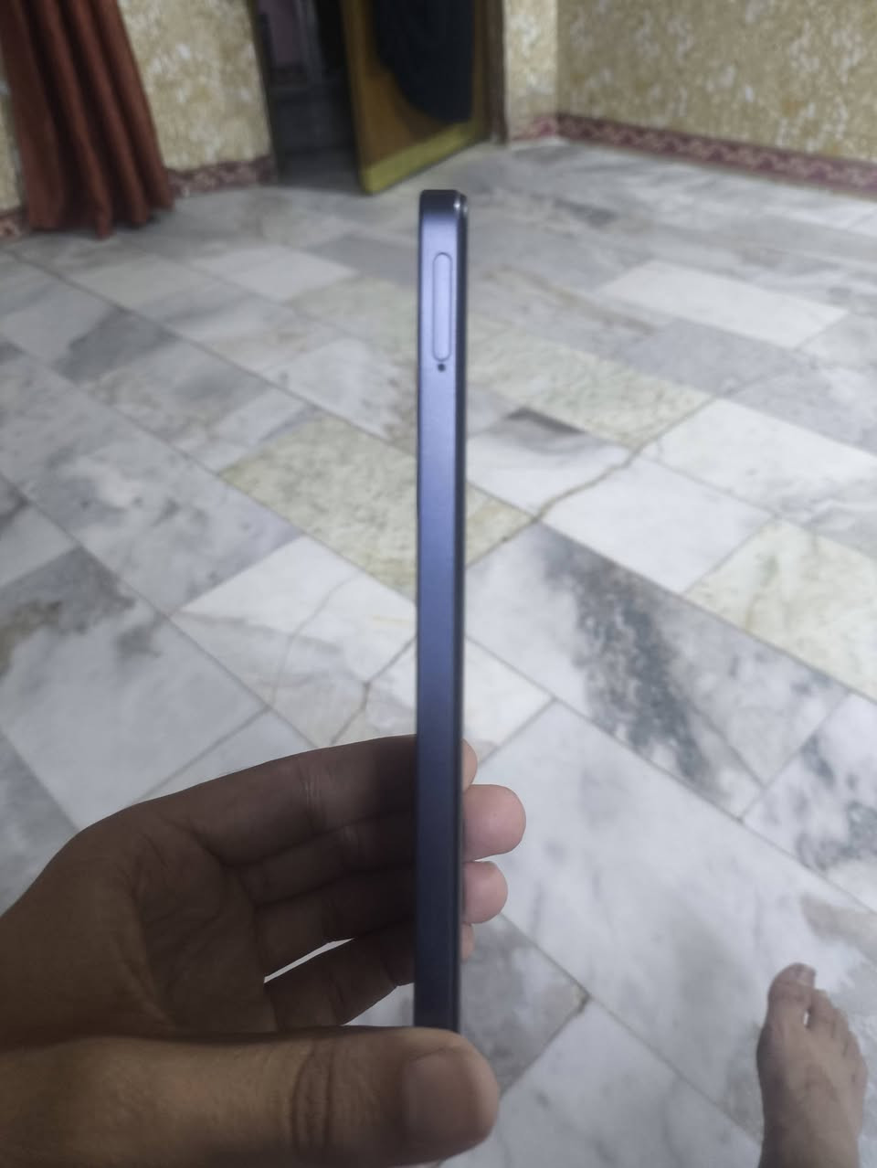 إعلان بيع جهاز Realme 14x 5G
📱 الموديل: Realme 14x 5G
سعة التخزين:256 جيجابايت
الحالة:نظيف جداً بحالة الزيرو (استخدام بيتي خفيف)
مميزات الجهاز:
يدعم شبكات الجيل الخامس 5G لسرعة اتصال فائقة.
ذاكرة ممتازة 256GB تتسع لكل تطبيقاتك ومحفوضاتك بكل أريحية.
أداء قوي وسلس للعمل اليومي والتصفح والتنقل بين التطبيقات.
جهاز خالي من الشخوط أو العيوب وصيانة غير مفتوح نهائياً.
المكان: (الحلة تقاطع الثورة)
السعر: (250 قابل للتفاوض البسيط)
** للتواصل:** (***********)
