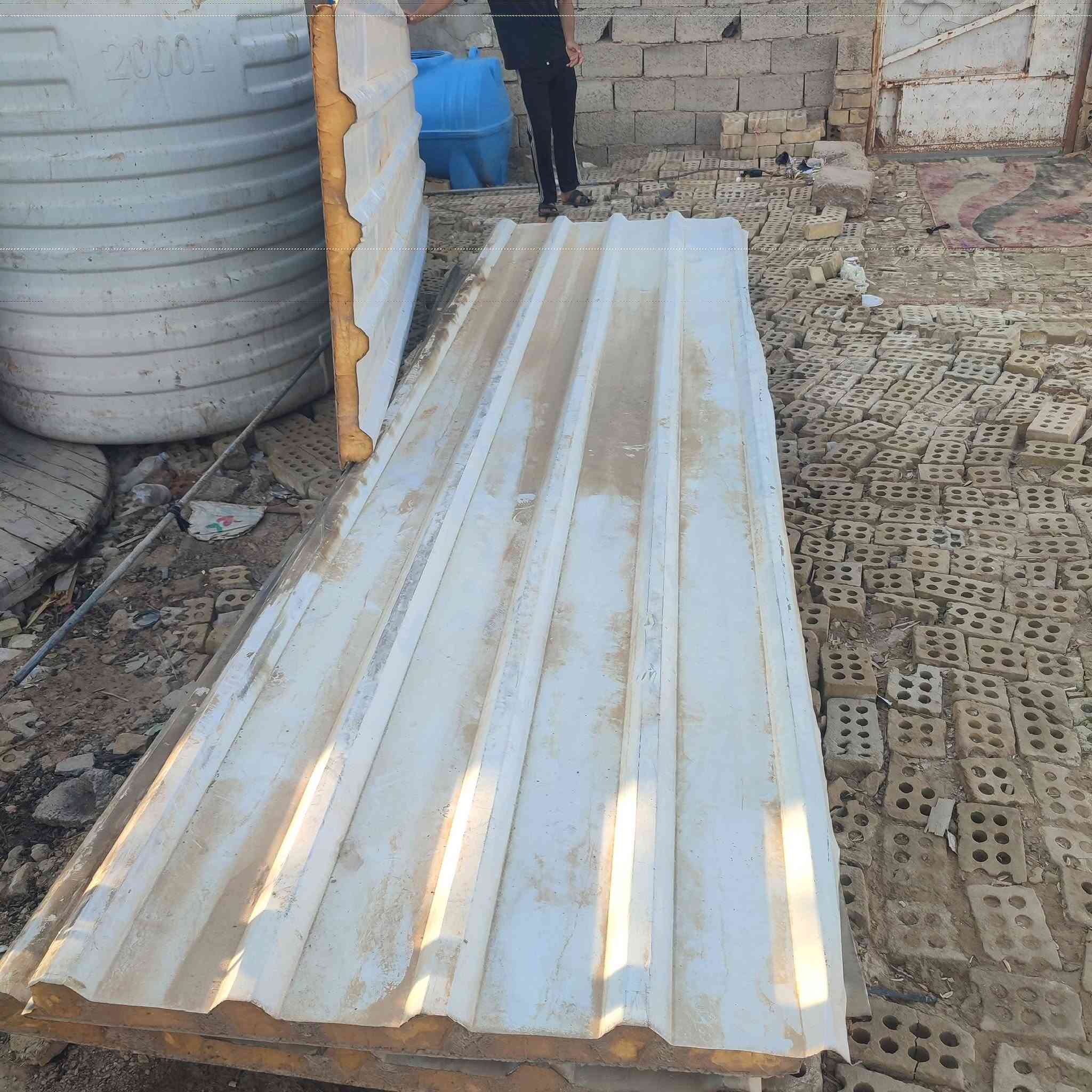 السلام عليكم سندويش للبيع الطول مالته 5 امتار‏‪***********‬‏
