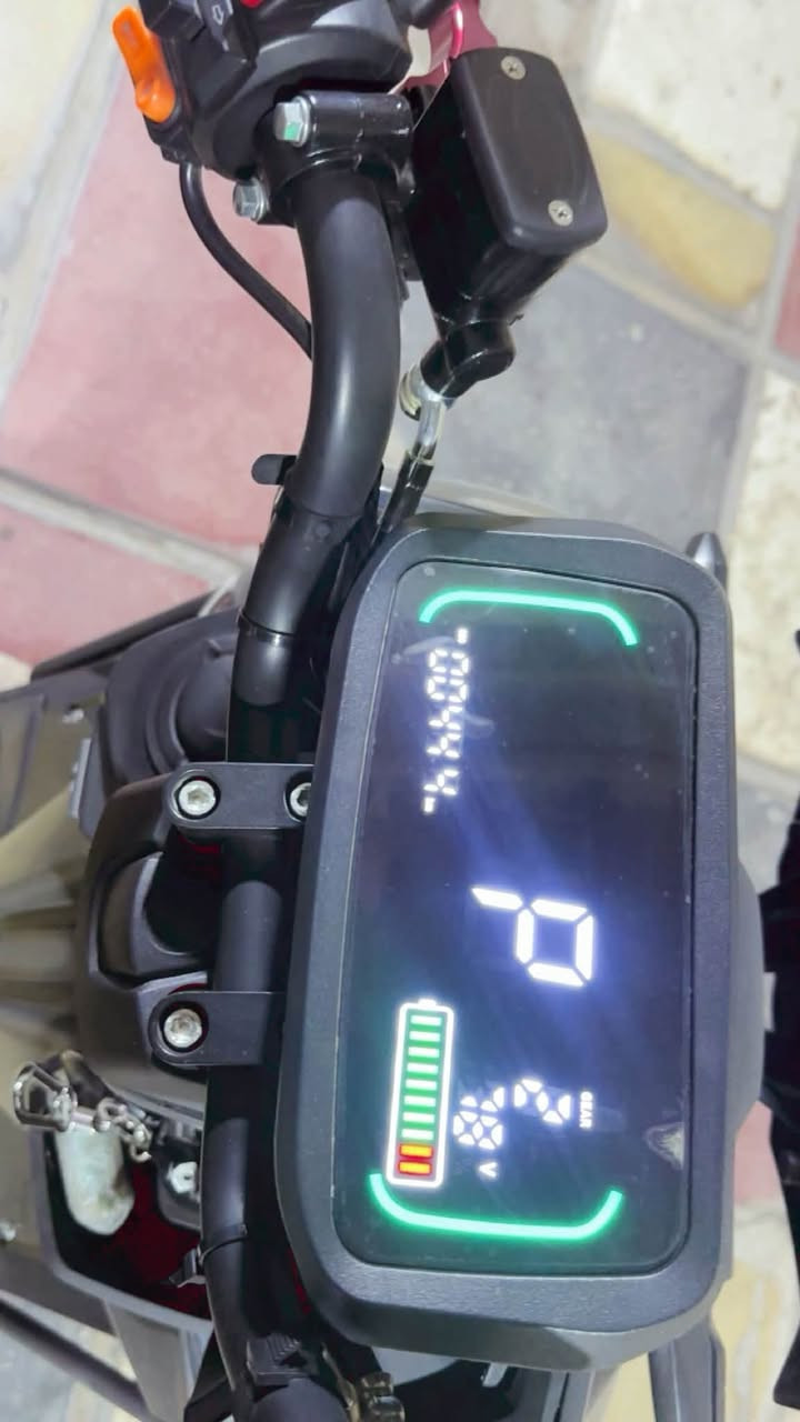 السلام عليكم 
دراجه اباجي شحن اللبيع2026
تجي 6 بطاريت 
ملف3000
v72
A32
 سعر 1300بيه مجال 
عنوان بغداد البياع حي الاعلام 
***********
