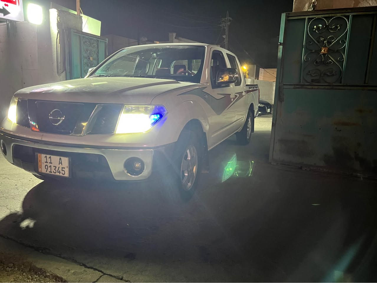 نيفارا ٢٠٠٩ كير اوتماتيك
بدون صبغ سونار موجود 
مكينه مفتوحه
موجوده بغداد الجديده
السعر ٩٢ ورقه 
تلفون *********** بغداد, العراق
