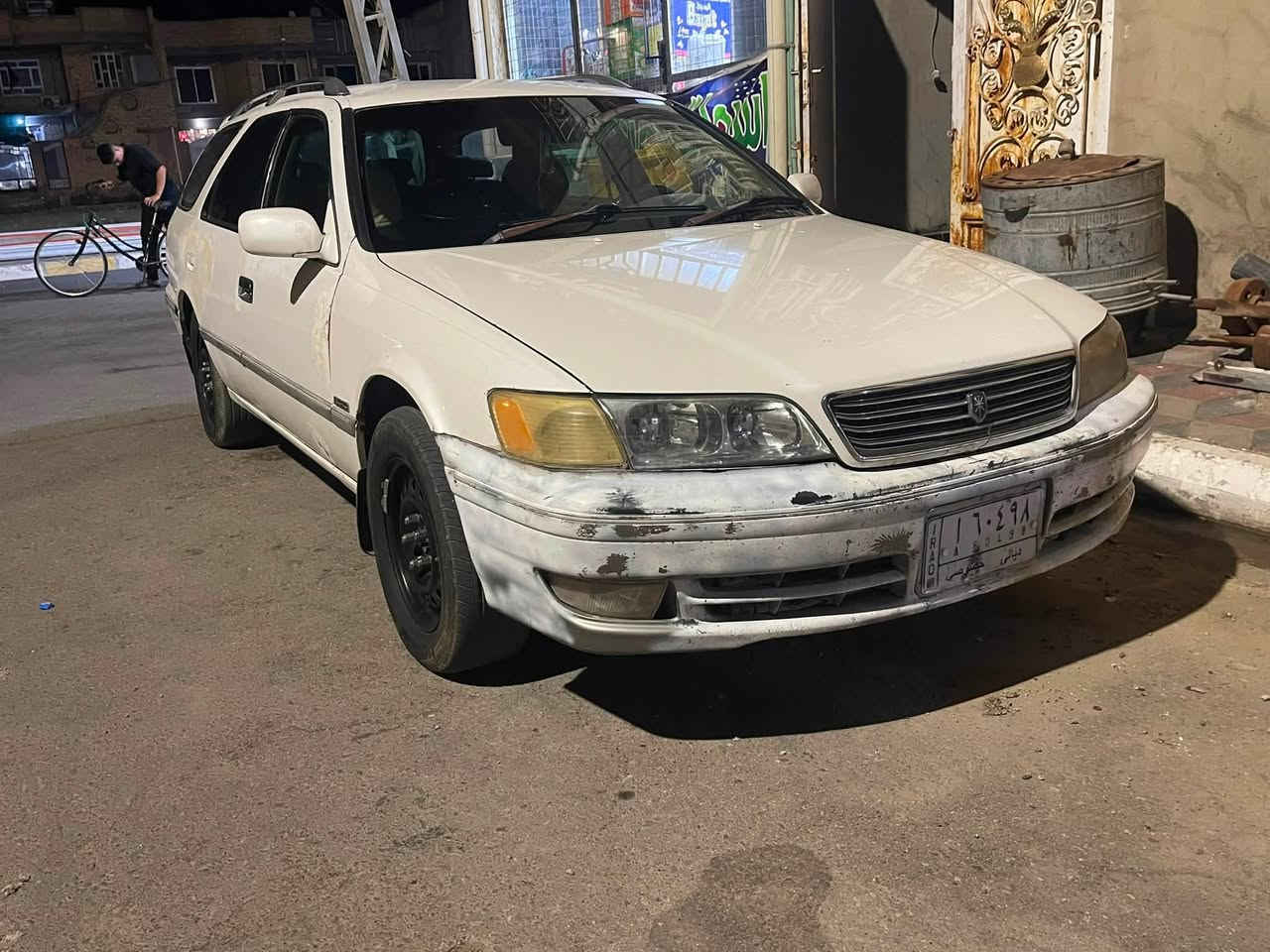 مارك ستيشن موديل 2000 محرك 3000 كامري سيارة جاهزة وترايه حلو تبريد شغال سعر 43 ورقه وبيه مجال للاتصال ***********
