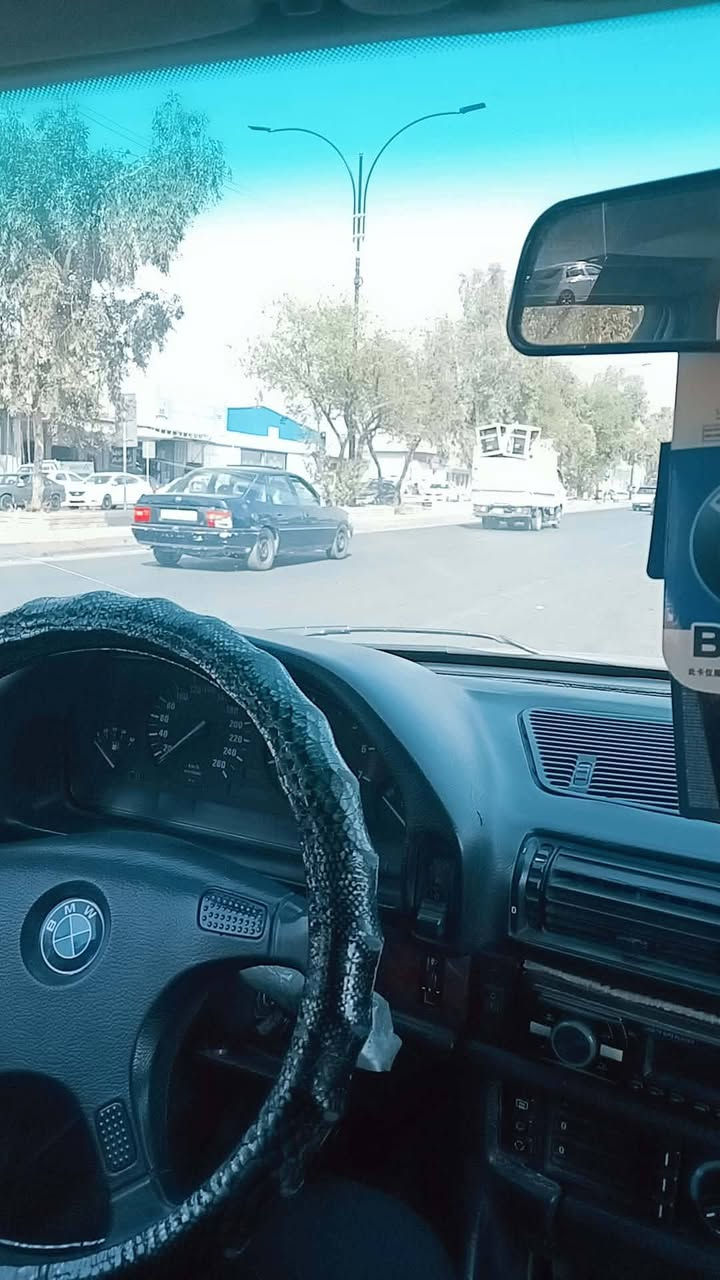 ✨ وصلت حديثاً إلى مكتب رهف 
خلينا نقدم لكم عرضنا المميز لهذا اليوم! 🚘💨
📋 تفاصيل السيارة:
🔹 السيار 🚗 بيم  730
🔹 الموديل: 1991
🔹 الوارد:
🔹 ناقل ⚙️شرط
🔹 المحرك:    شرط       تبريد 🥶   🛠✅
🔹 الرقم: نينوه مصطره الشرعي صاحب السياره 
🔹 الضرر ( جماليا فقط بدون اي حادث
💸 السعر.    40 وبيها مجال 
📍 موقعنا:
الموصل - حي الزنجلي - قرب مول دريم 📍🏢
⏰ أوقات العمل:
من الساعة 09:00 صباحاً وحتى 10:00 مساءً 🕘🌙
📞 للتواصل والاستفسار:
يسعدنا استقبال اتصالاتكم المباشرة خلال ساعات العمل:
📲 ***********
📲 ***********
🌟 مكتب رهف.. اختياركم الأمثل لسيارة العمر! 🌟
