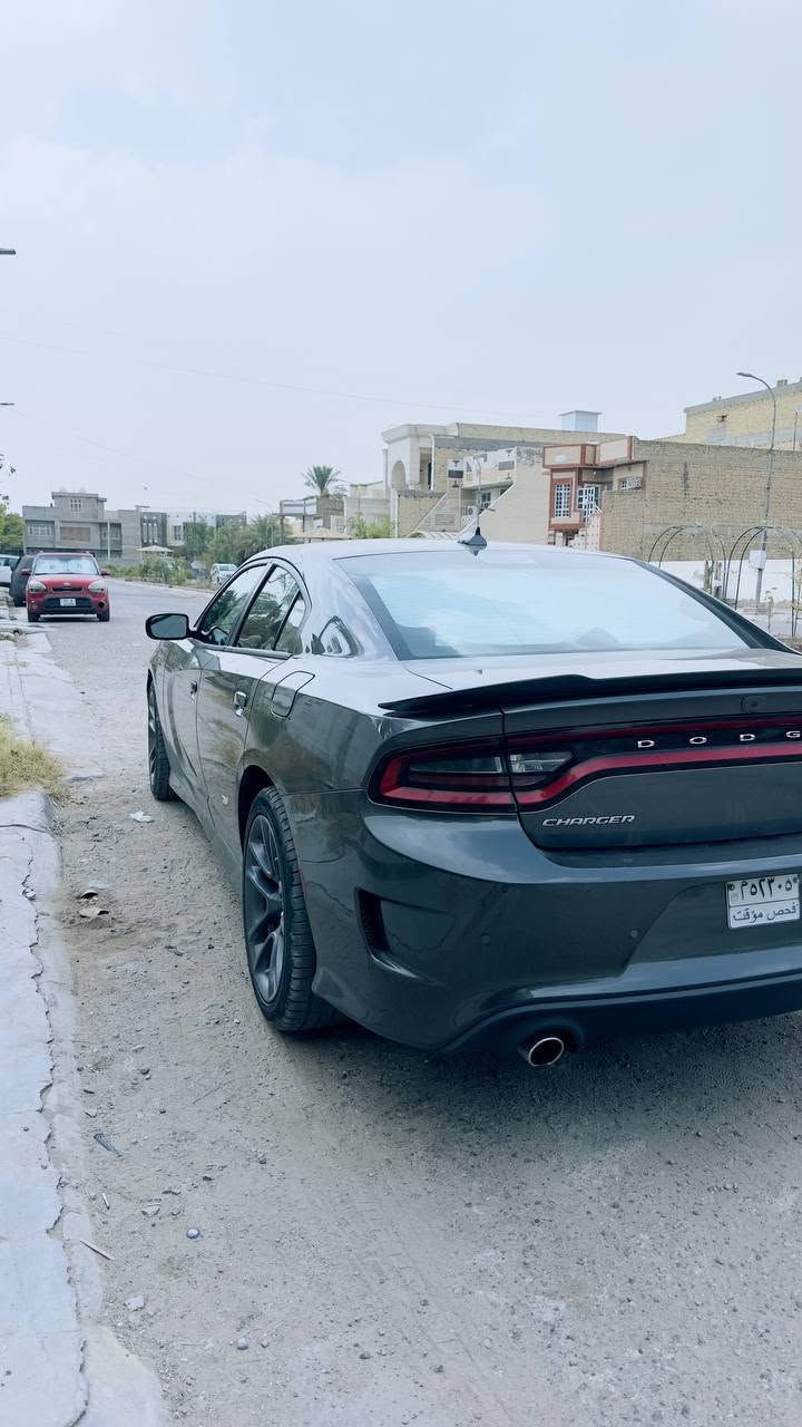 جارجر ٢٠٢٣ جي تي سوبر تراك باك
كلين تايتل كفالة عامة من الصبغ والتبديل والبارد محرك وكير كفالة 
منفيست بسمي تترقم كل المحافظات 
اللون رمادي قريب للاسمنتي 
محرك ٣٦٠٠ 
ماشية ٦٦ الف
كشن حظن 
شاشة كبيرة كامرة خلفيه
سماعات الباين
ويل عشرين سكات باك
تخم تاير جديد
السعر ٢٥٢ وبيها مجال للشراي
عنوان واسط كوت
للاتصال ***********
