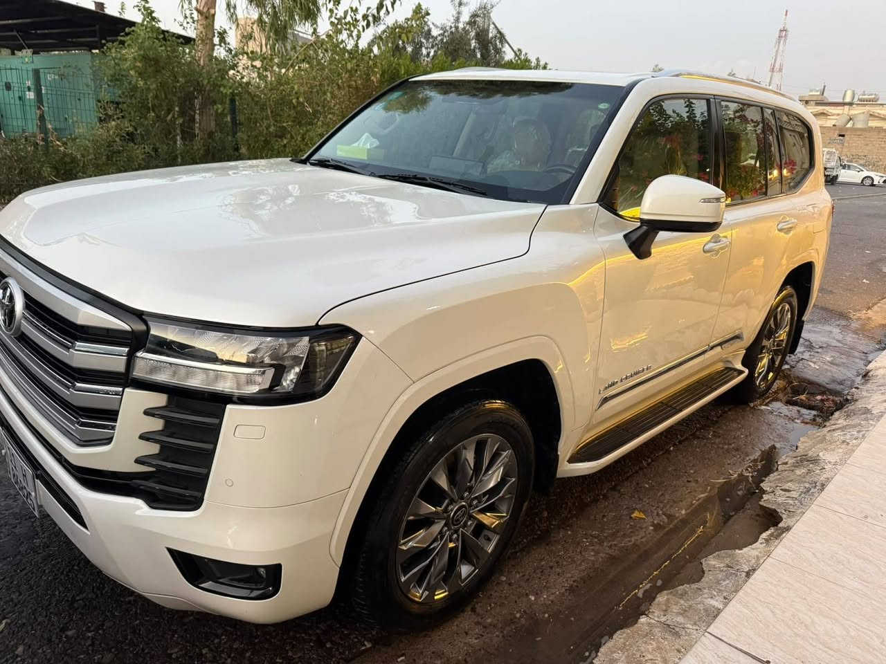 لاندكروز٢٢ جكسر ماشيه٧٢ ب٥٨٥ بيها فقط براغي الجاملغ مرخايات باسمي***********
