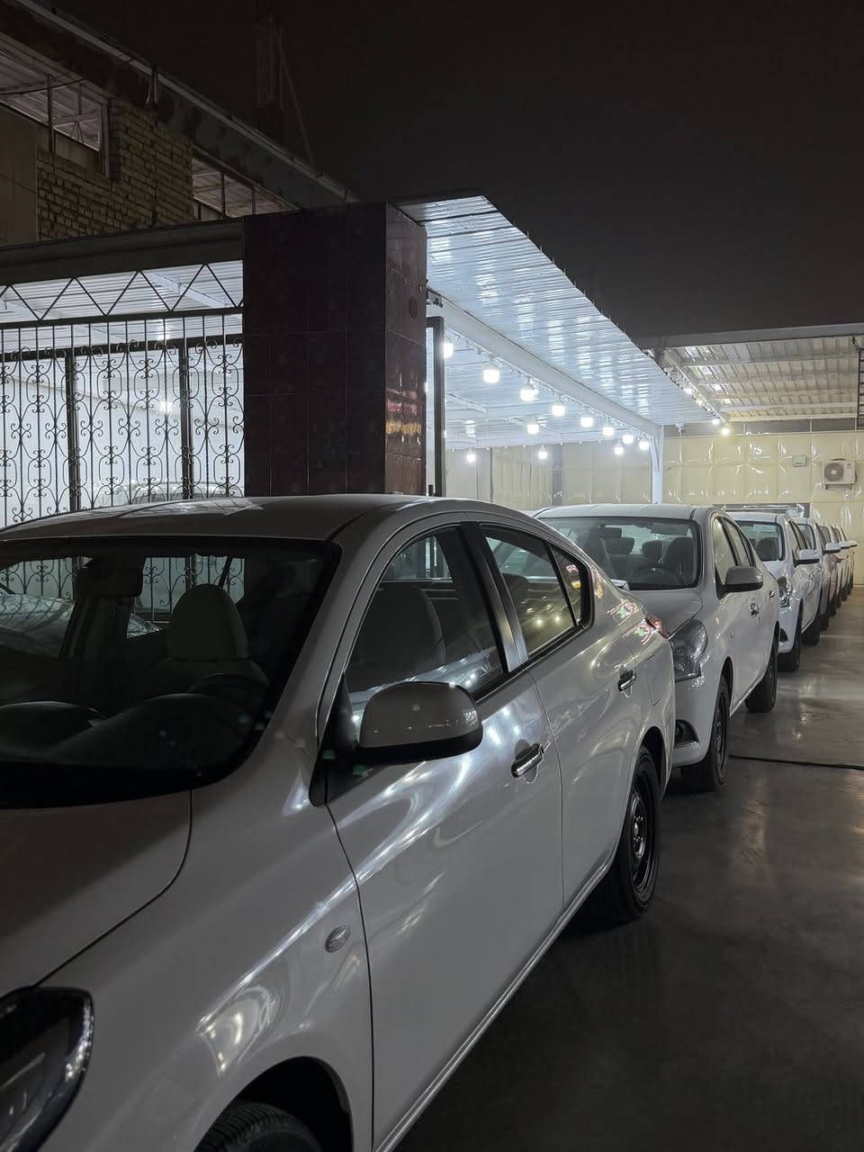 نيسان صني • هندي • ضمان ٣ سنوات