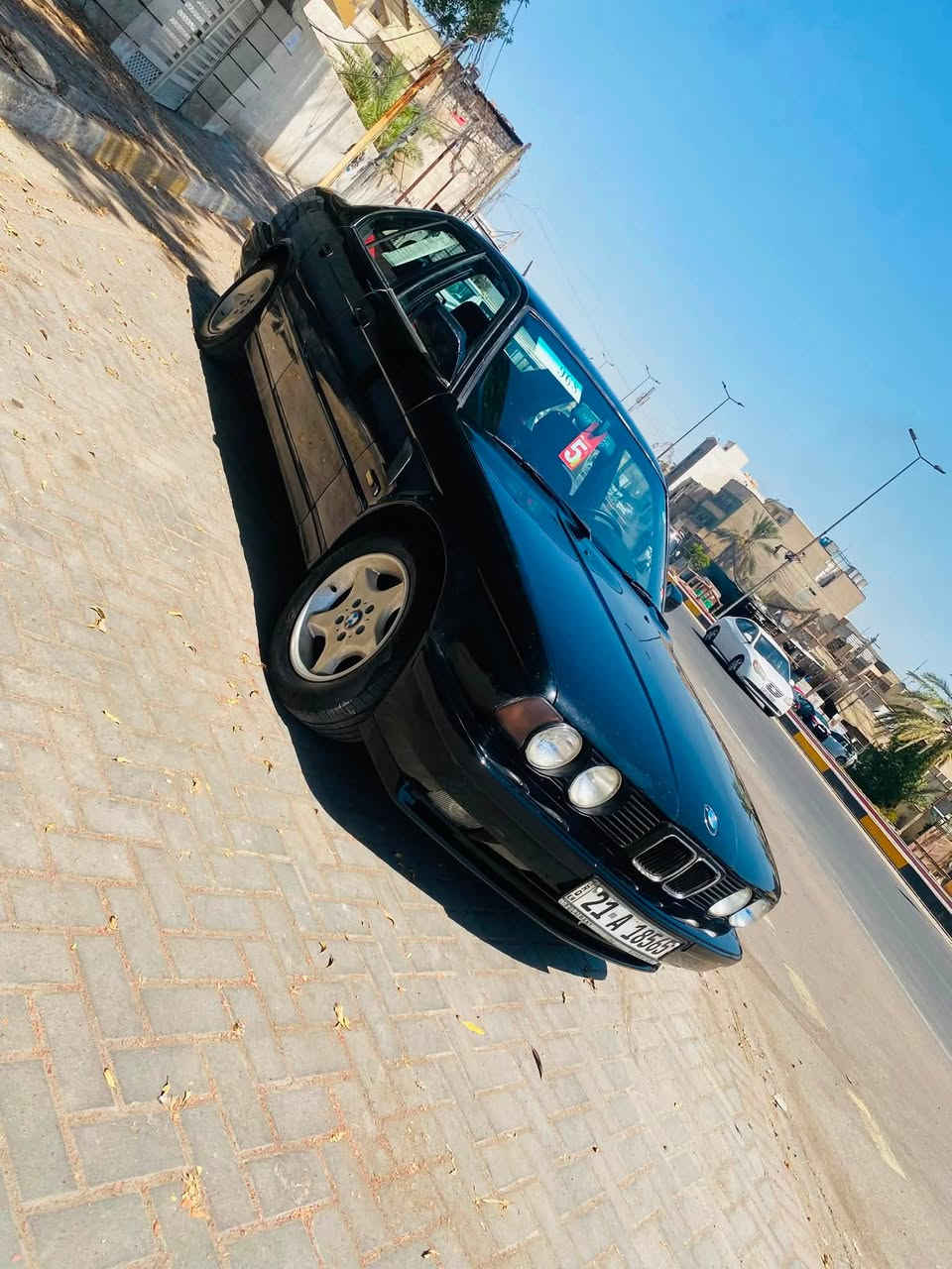 بي ام كير عادي  جاهزه من كلشي  مابيه اي نقص رقم سليمانيه  سنويه وهزه جديده السيا ه كلش حلوه مكفوله من الضربه السعر ٥٠ وبيه مجال مكاني بغداد الستفسار *********** 
كير مكينه صدر تخم تاير خير من الله
