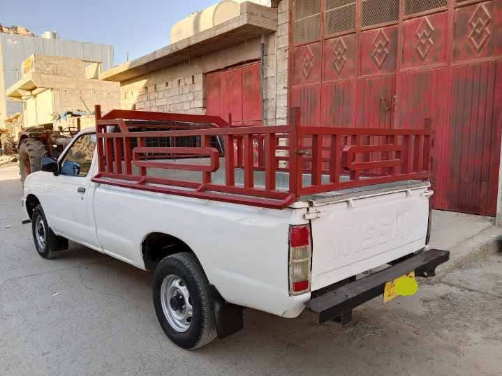 نیسان 2001 تاك بۆ فرۆشتن ...پاوەر 😇
ئاڕمی پلاستیک سلێیمانی ..بەشەرتی ئەوەلیات و غەرامە 
 بەشەرتی گێڕ و مەکینەو ئەکسل و تەقەو ڕەقە ...بیبە بۆ بار 
  چەمچەو ناوی زۆر جوان ..تایەی تازەیە ....ماڵی کاسپییە ...
 2 پارچەی بۆیاخە ....پەڵەو پینەی تری هەیە ....نرخی 64 گەڵا  
 *********** __ ***********  ئەدمین 😍
