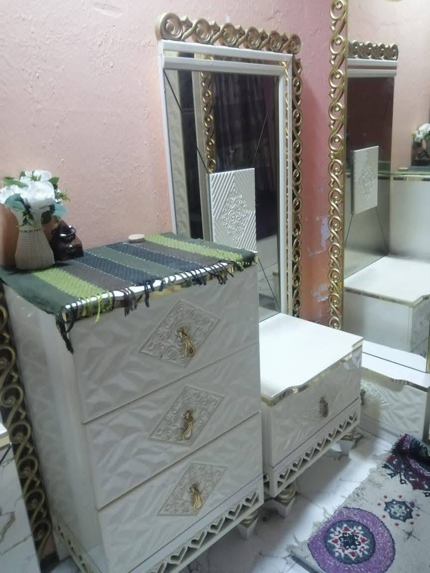 السلام عليكم غرفه تركي ثقيل الأصلي مولعادي للبيع السعر خاص مكان رفاعي لموشراي ليتعبني خاص مفتوح لاستفسار ***********
