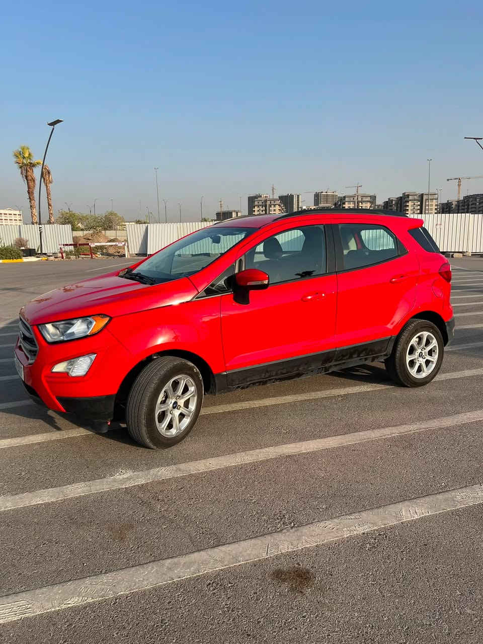 Ford ecosport 2022 se
محرك 2.0
فتحه 
بصمه 
تحكم ستيرن 
نقطه عمياء 
اوتو ستوب 
نقطه كهرباء خلفيه 
اناره داخليه متغيره سبع الون 
تدفئه كشنات 
4wd 
وباقي مواصفاته معروفه 
عليه تخم تايرات جديده 
وباتري جديد 
جاهزه من كلشي انشالله 
السعر ١٠٨ ورقه 
مكانه بغداد الكرخ 
للتواصل ***********
