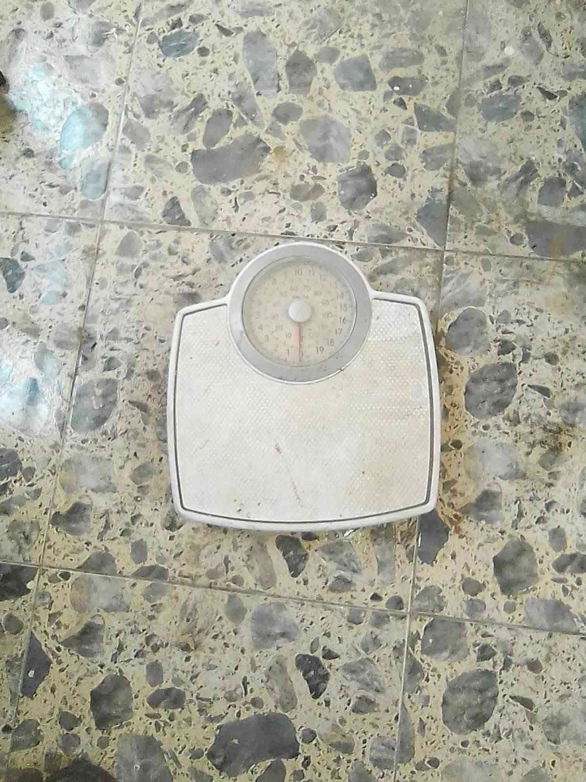 جربايه حديد نفرين+كنتور حديد +مميز امرايه +رحله الأطفال كتابه +صبوره صغيرة+طباخ + ميزان حجم كبير وزن +مكينه خياطه +تنور خبز 
الاتصال ***********
