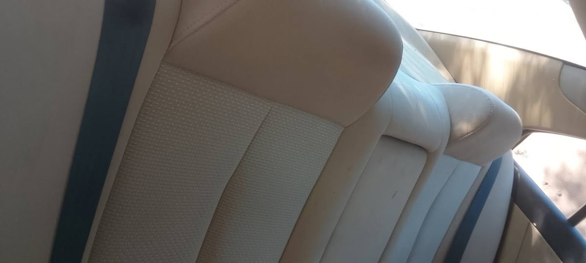 سلام عليكم
سوناتا 2009وارد خليجي 
مكينه 2400
رقم اربيل دولي لغايه 2031
شرط التحويل والوكاله 
بيه رش بسيط لجماليه 
جاهزه من تبريد
وحداديه وتخم تاير 
عنوانه بابل قرب معمل السكر 
لتواصل
***********
