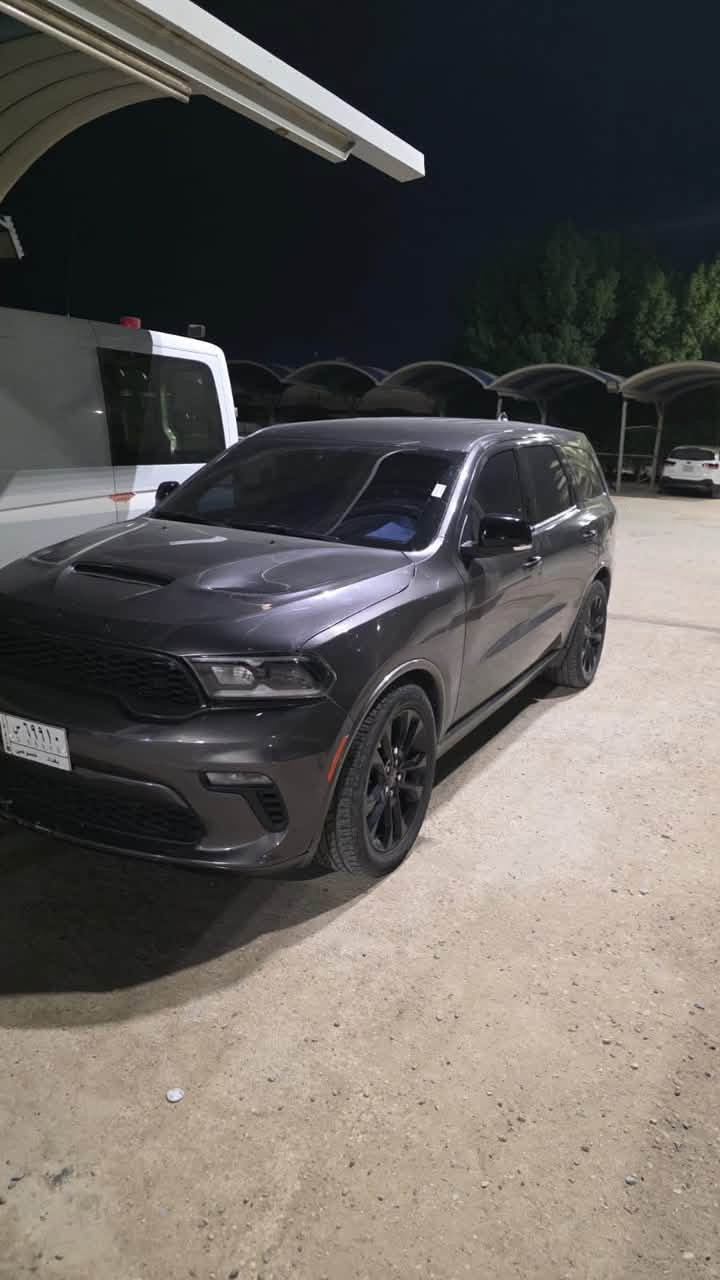 دوج دورنكو 2021
rt 5700 
بغداد سونار واضح بلمنشور
السعر ٢١٠$ 
مكان سياره سماوه 
هاتف 📱 ***********

نص مكتوب في الصور:
- القمارة سليمة الجانب الخلفي سليم تبديل البنید تبديل وبارد صبغ وتصليح