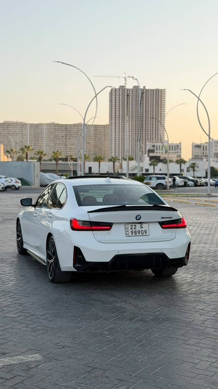 Bmw 340i  
موديل ٢٠٢٢ 
مةكينة V6  3.0 twin power turbo 
گير و مةكينة بةشةرت 
50 هةزار رويشتية 
بونيد بوياغة و يةك بست كارتيشي هةية لة چاملغي
ارباك بةس سوكان 
بةناوي خومة  تحويل بةشةرت 
سعر $255 مجال 
***********  هةولير أربيل, العراق
