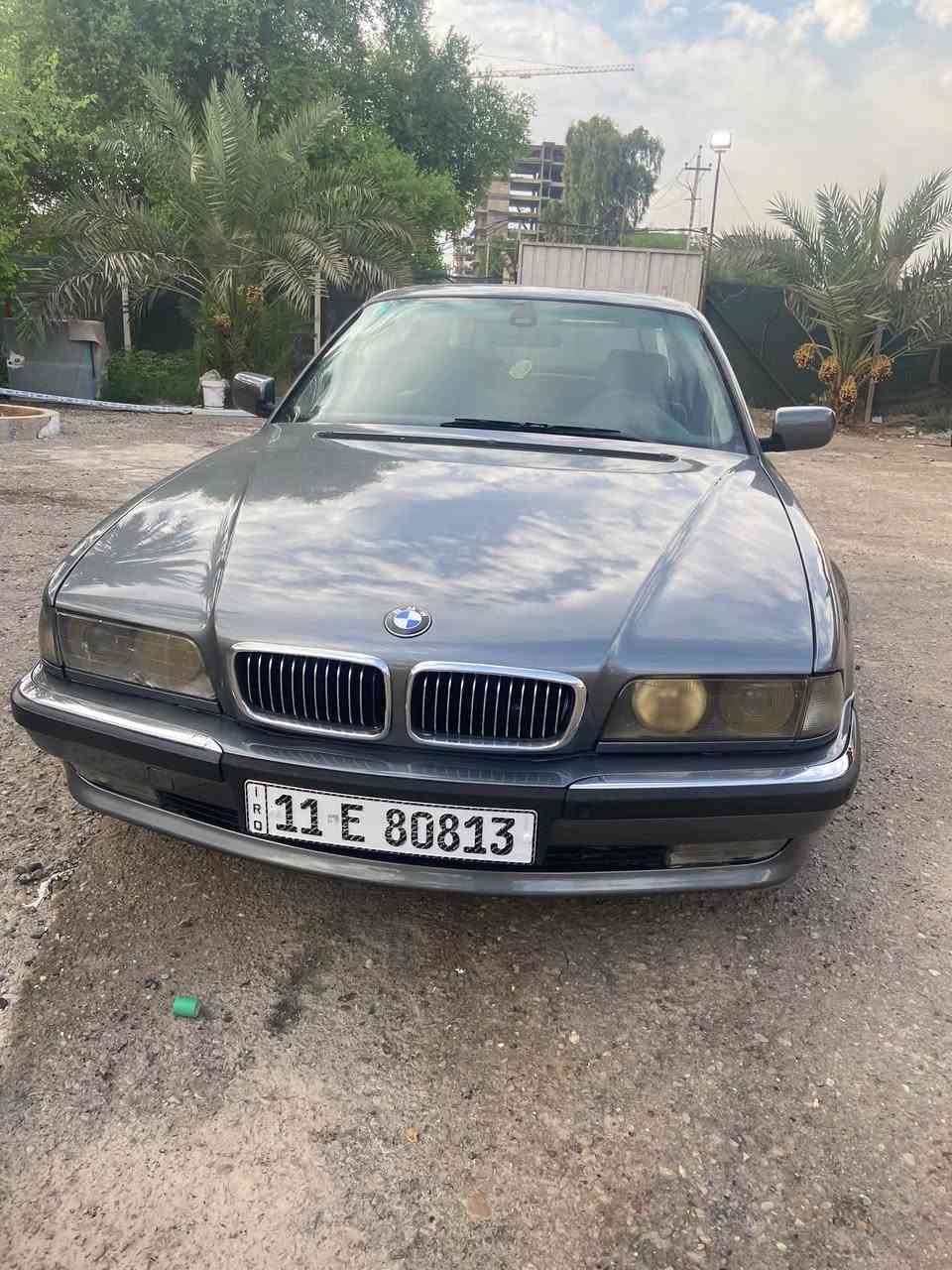 سلام عليكم 

بي ام كاسحه للبيع 
موديل 1996. 730 اصل بلسنويه عليها محرك 740.  
كير تمساح 
تايرات تخم جدد
تبريد ثلج 
كشنات جلد كهرباء 
سلايت شغال 
محرك 8 سلندر
السيارة انضف من الصور  
سنويه باسمي  سنويه وهزة جديدة 
تحويل  كبل
السعر 68 وبيها مجال 

مكاني بغداد 
***********
