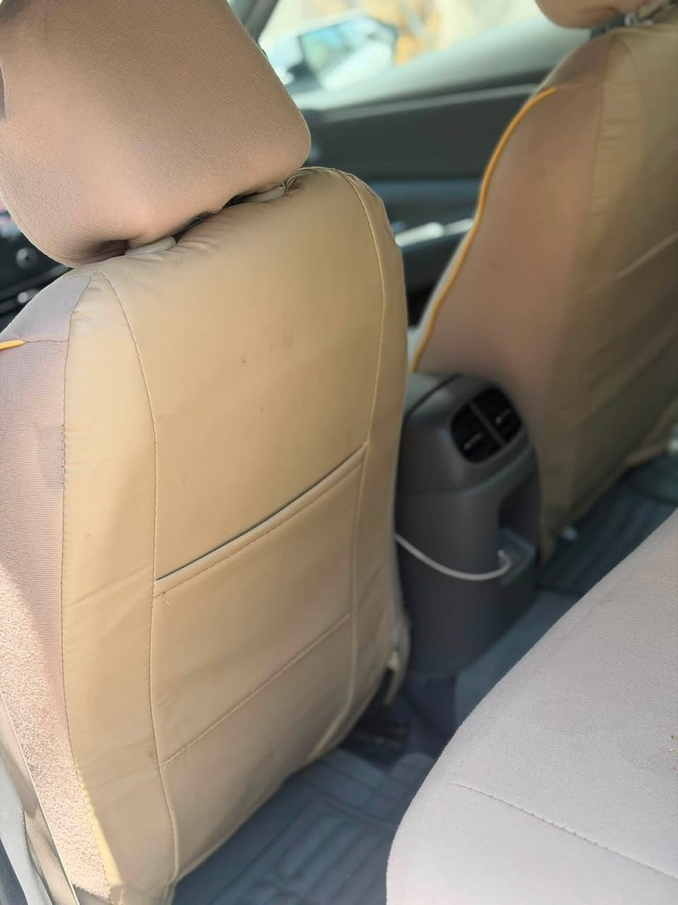 السلام عليكم النترا خليجي ٢٠٢٤ ماشه ٤٠ بسمي حره مكينه ٢٠٠٠ ألفين سياره بيه طخات يعني بارد وصبغ بدون دواخل سياره حلو وجاهزه بعدهي عل وضع شريكه  مكاني كربلاء مداور ثاني يوم هاتف *********** سعر ١٦٠ وبيه مجال للشراي
